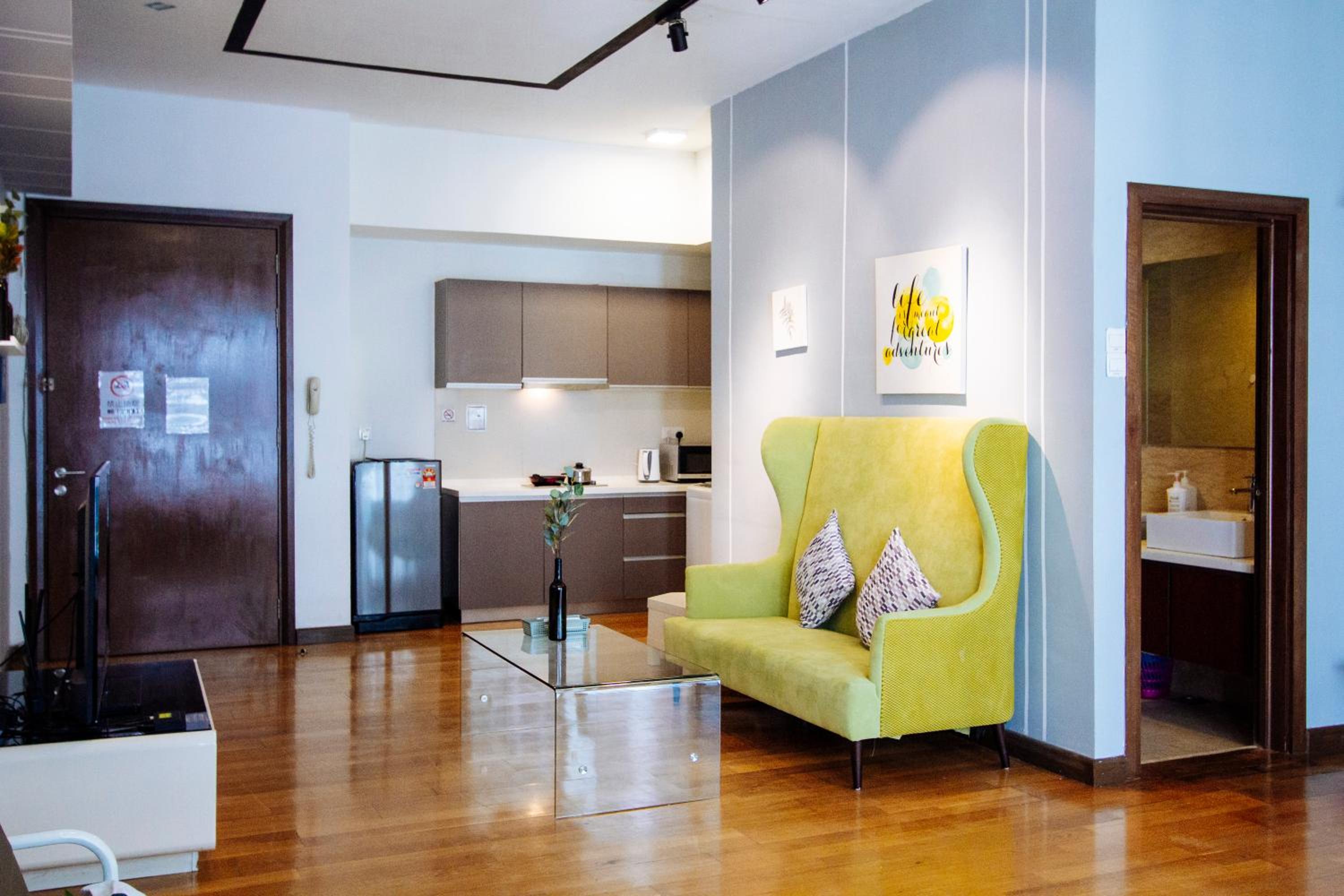 Regalia Residence The Sky Pool Suite