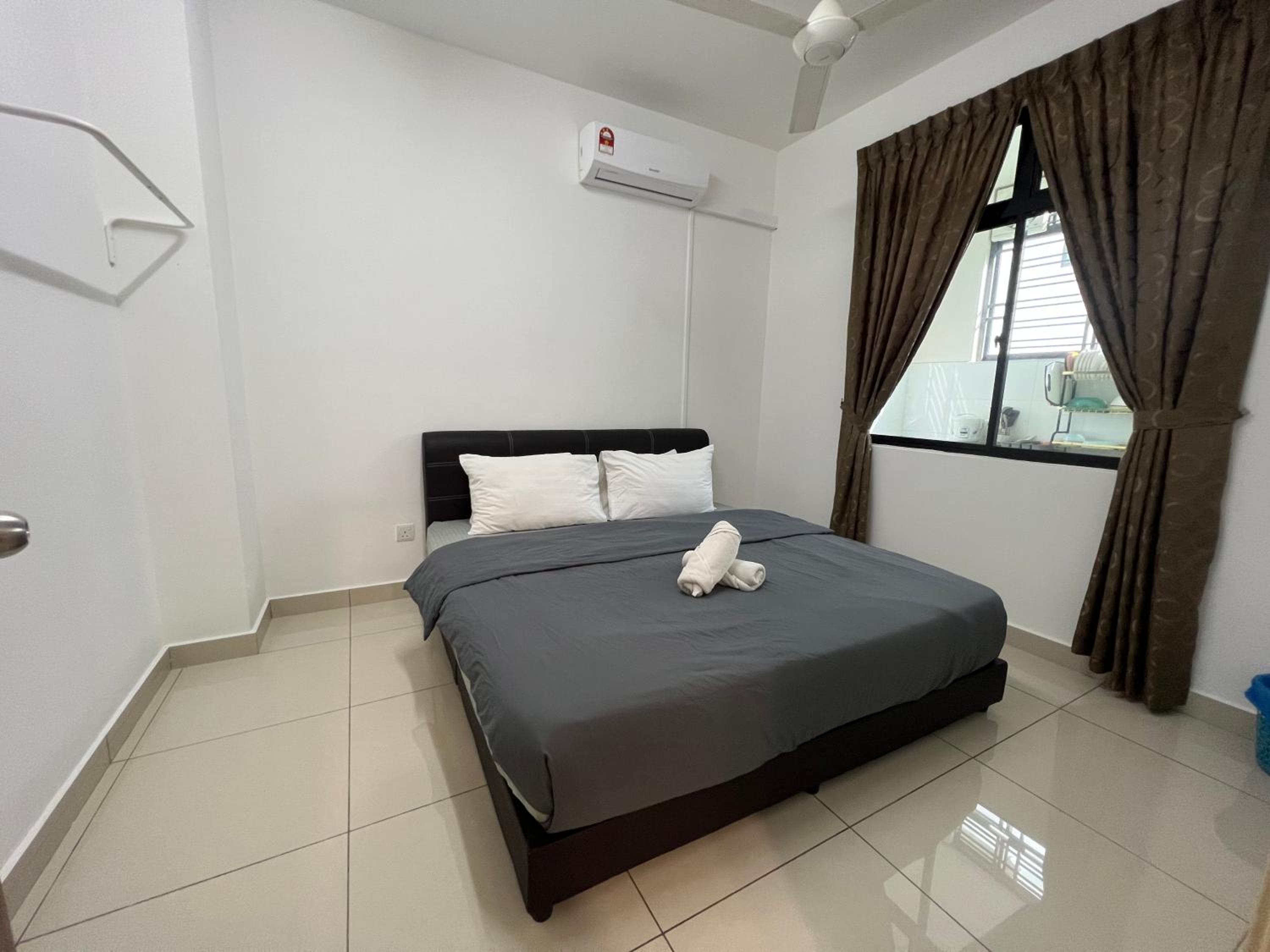 16pax Seri Austin 4bedroom 4bath nearby toppen aeon tebrau