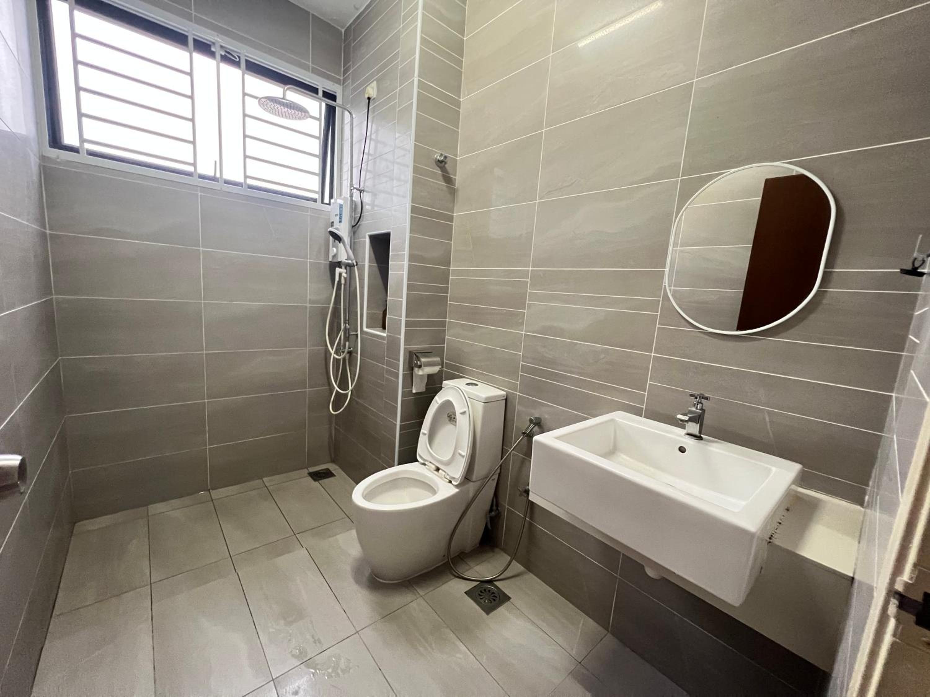 16pax Seri Austin 4bedroom 4bath nearby toppen aeon tebrau