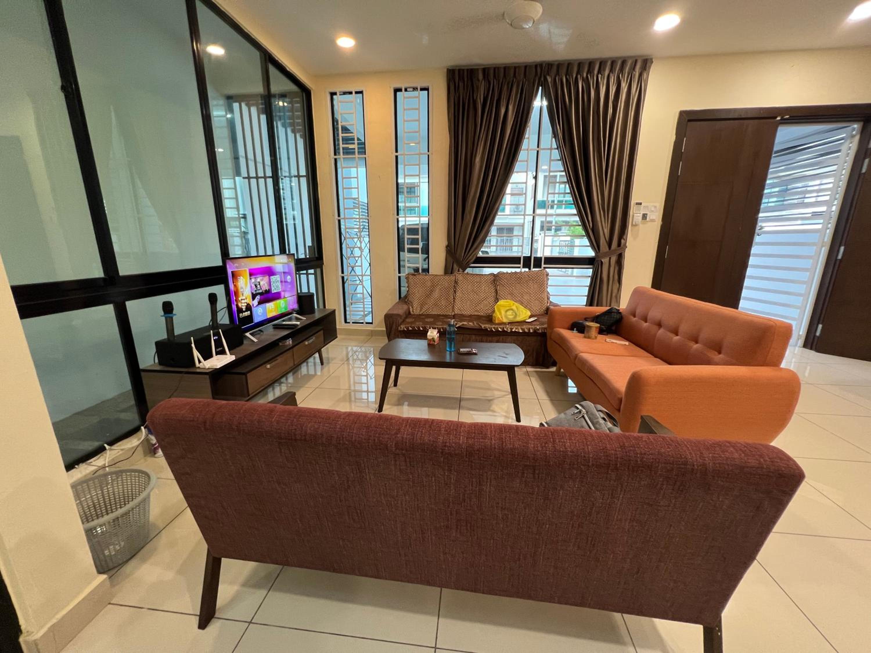 16pax Seri Austin 4bedroom 4bath nearby toppen aeon tebrau