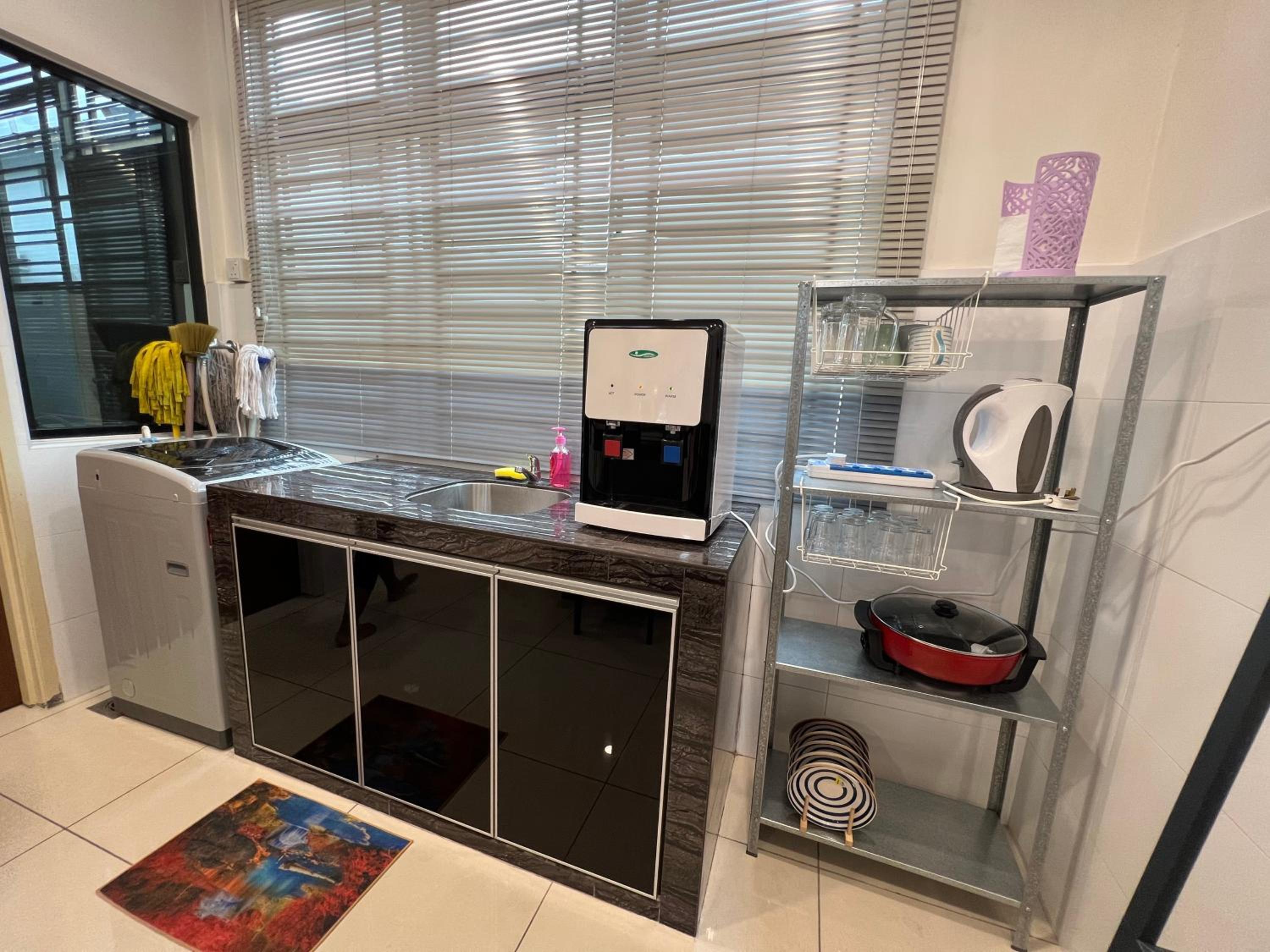 16pax Seri Austin 4bedroom 4bath nearby toppen aeon tebrau