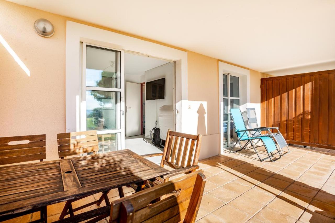 Garden level for 5 people with sea view view 2