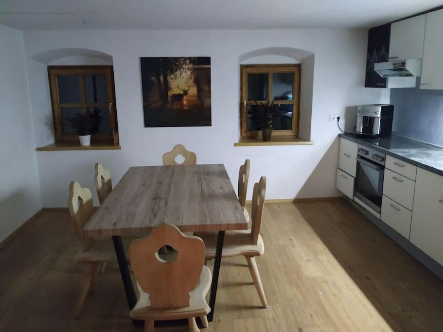 Upcycling Appartement Fischl - Nachhaltig und Kreativ Wohnen für Groß und klein