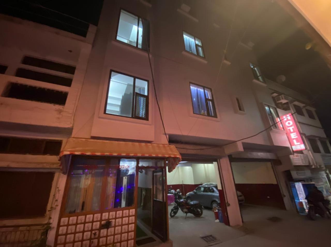 Rudraksha Hotel & Restaurant By WB Inn view 4