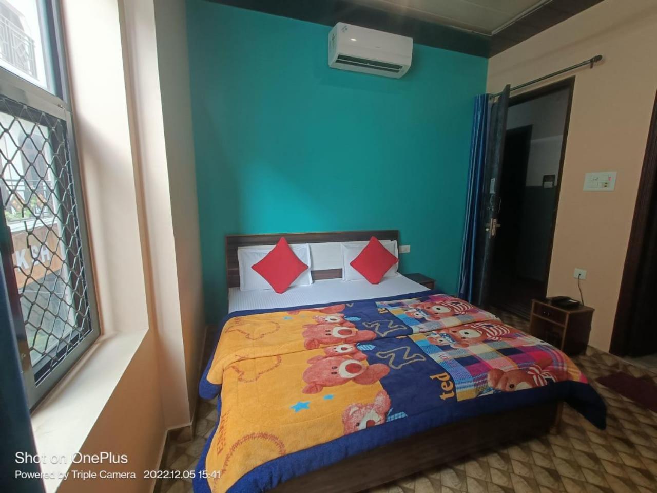 Rudraksha Hotel & Restaurant By WB Inn view 5
