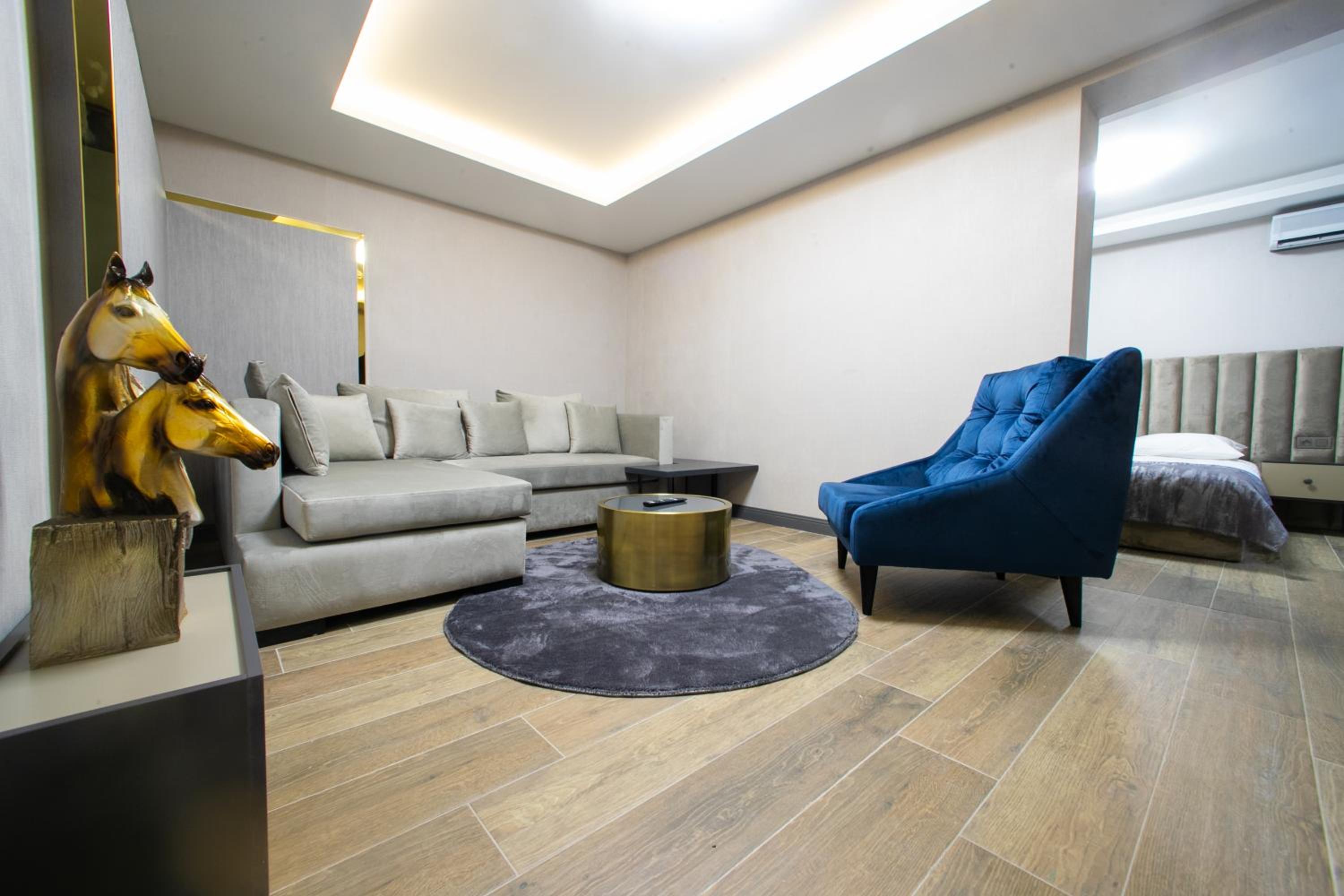 MAD INN HOTEL & SPA - Image 7