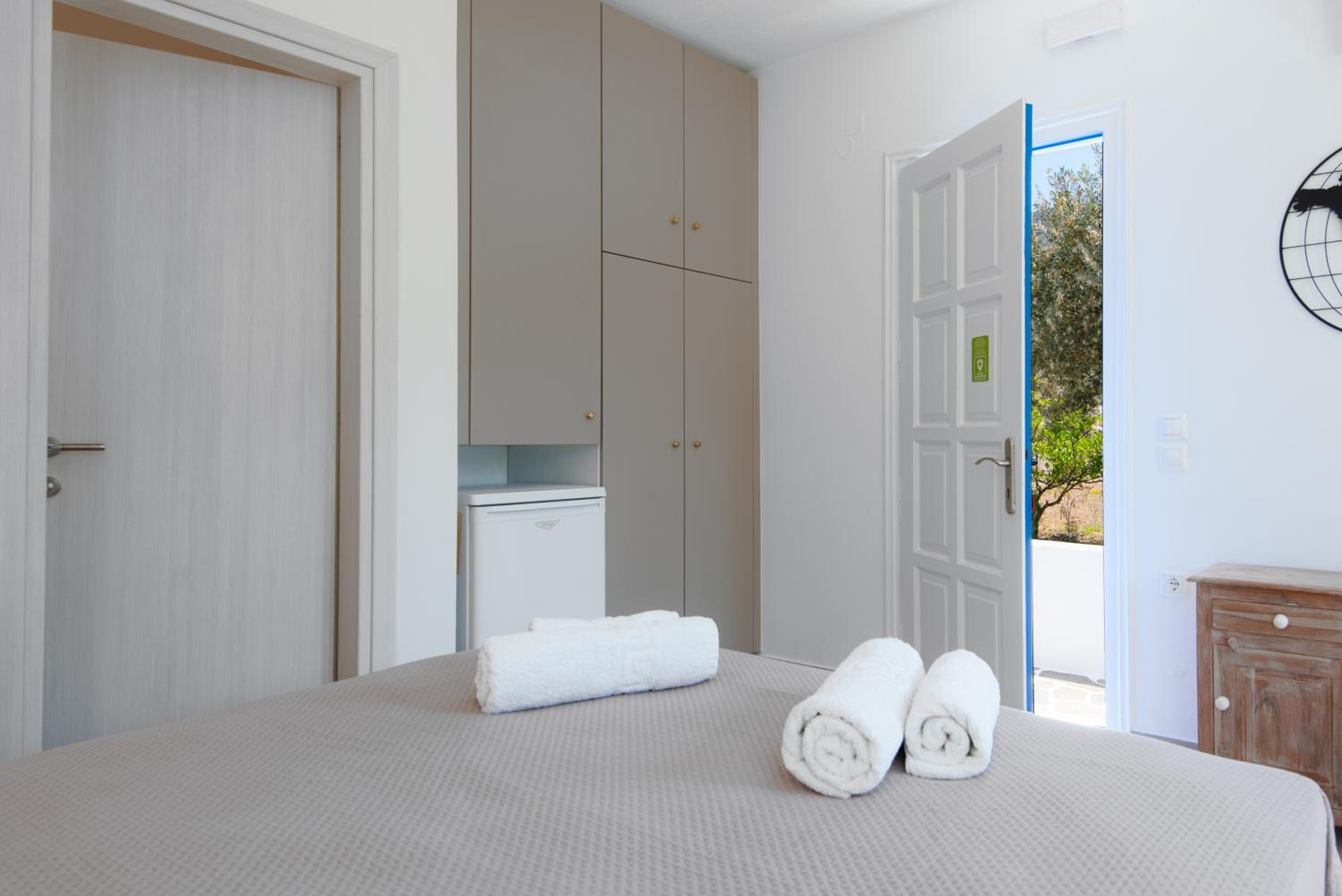 KALYPSO ACCOMMODATION SIFNOS