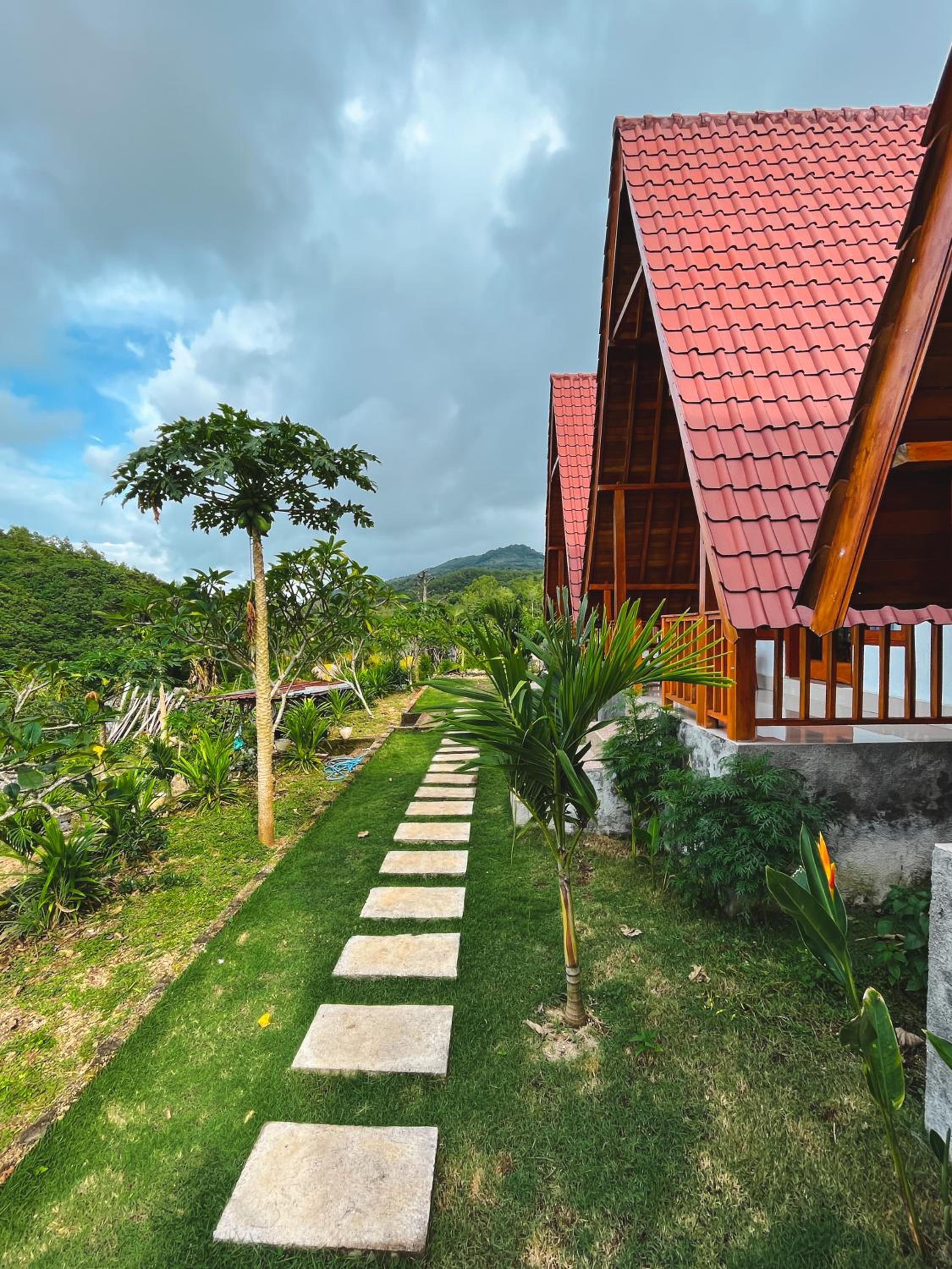 dbelish village & resto view 4