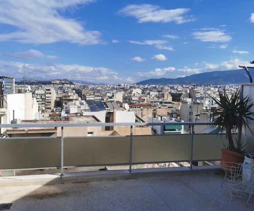 Penthouse with urban and partial sea view! photo 3