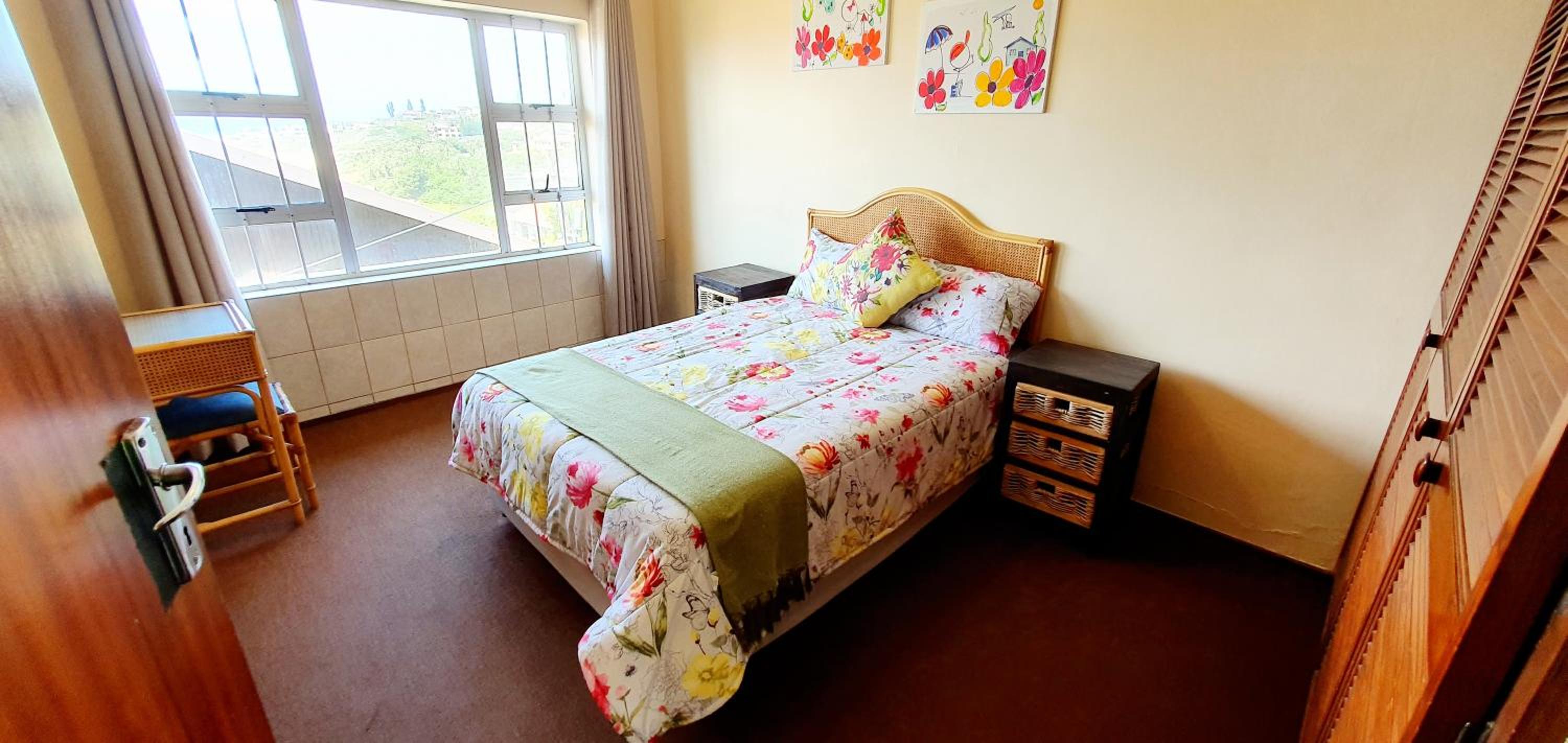 Milton Lane Beach Club 4 - Sleeps 4 - Ideal Location! view 2