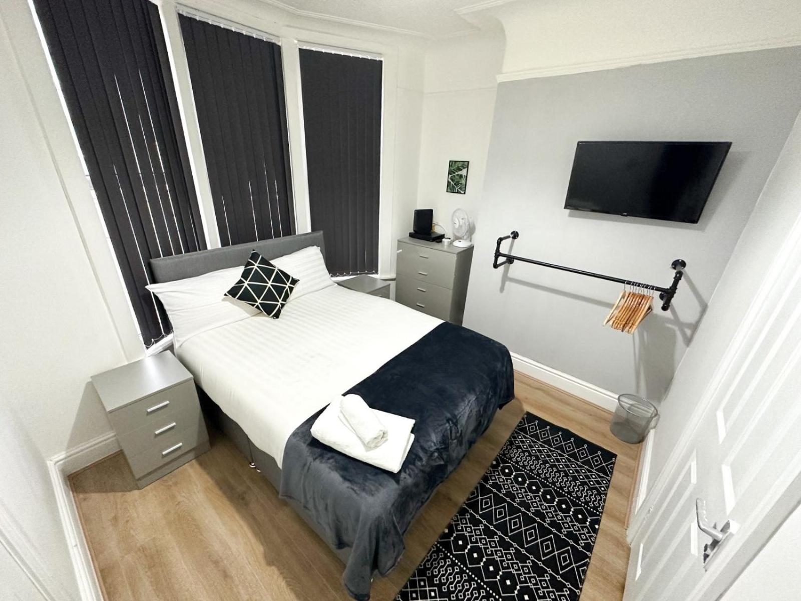 Private Rooms Anfield
