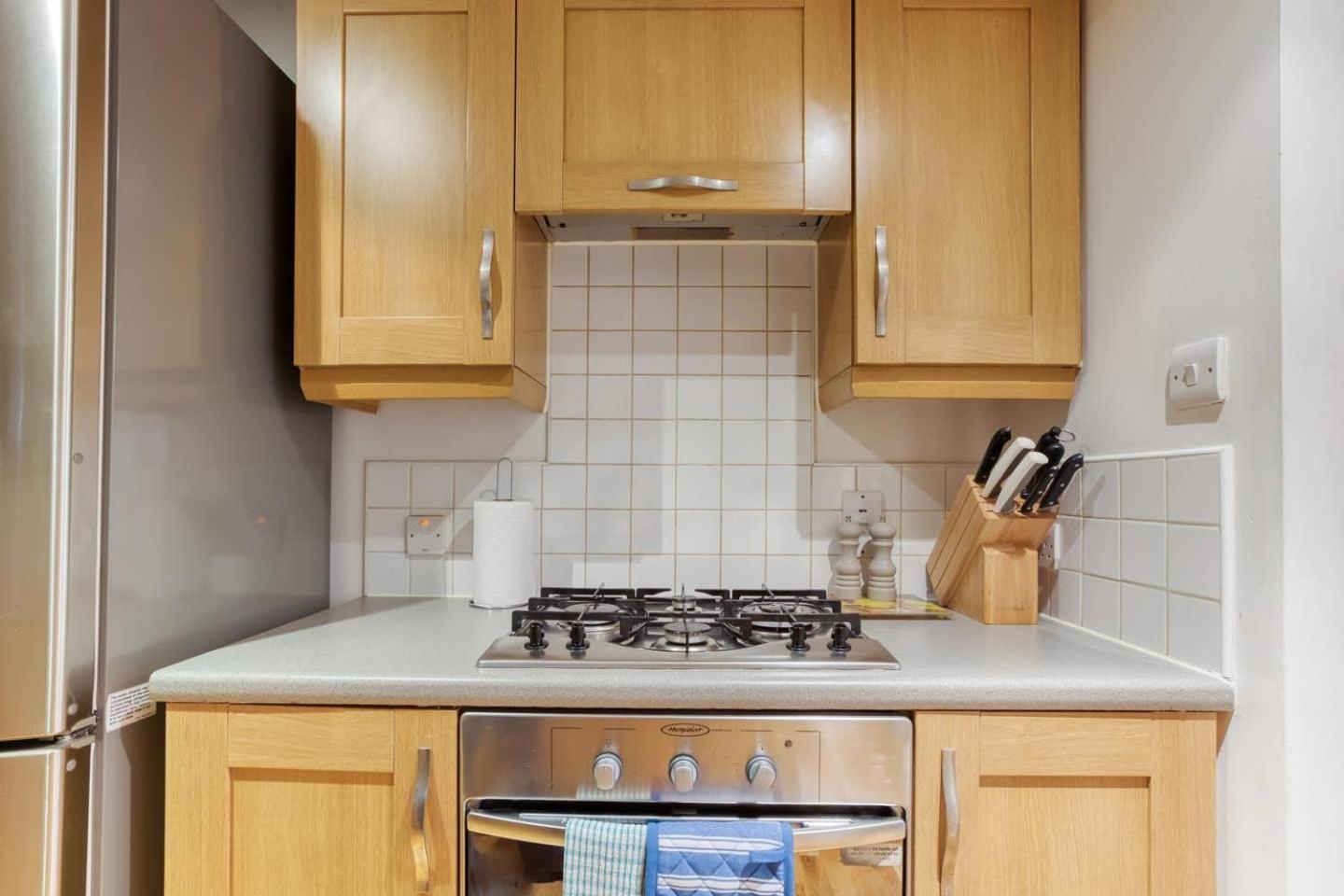 *Amazing Location!*In heart of the City. 2BR & Cot view 5
