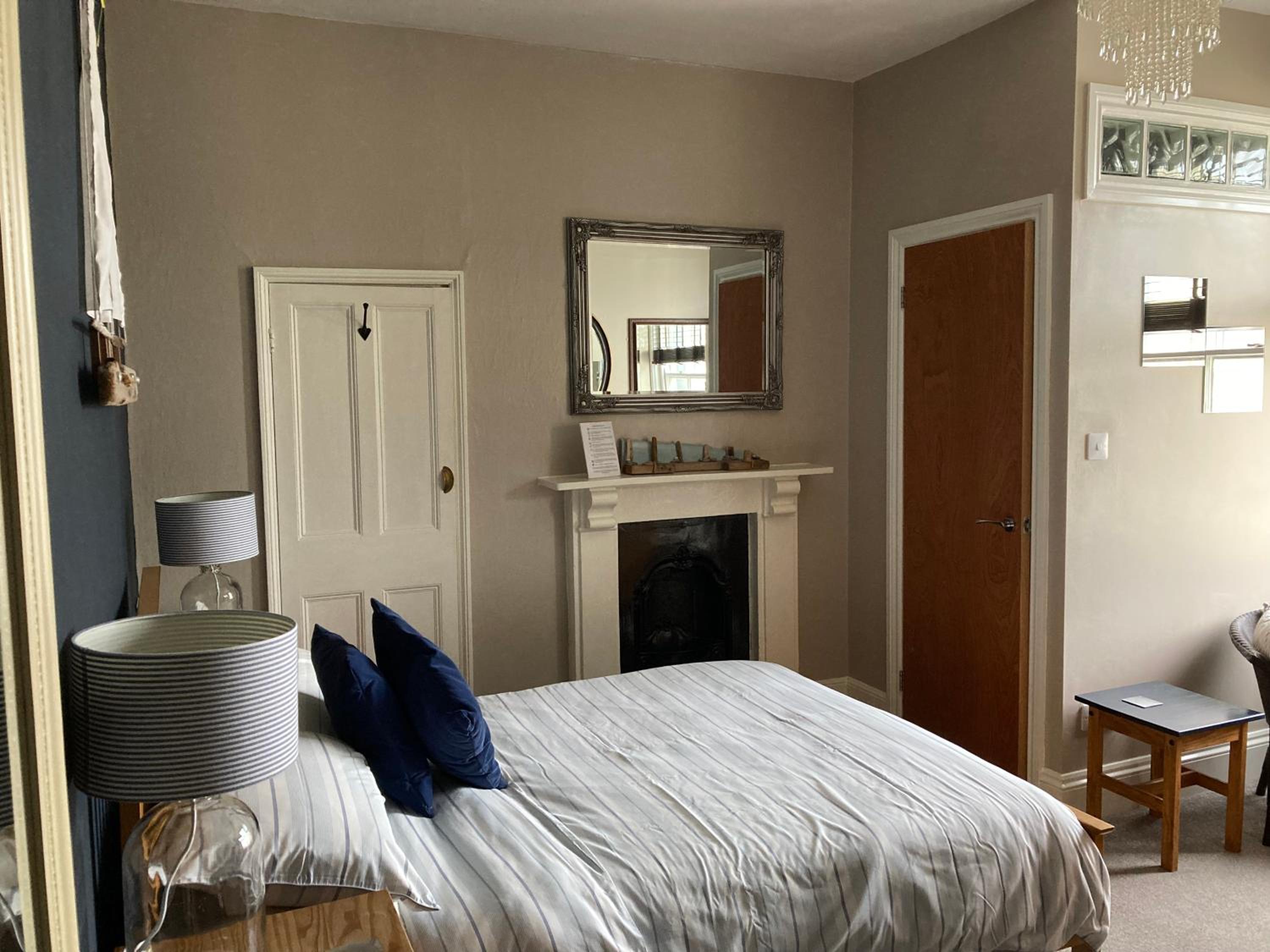 Kelston Guest House
