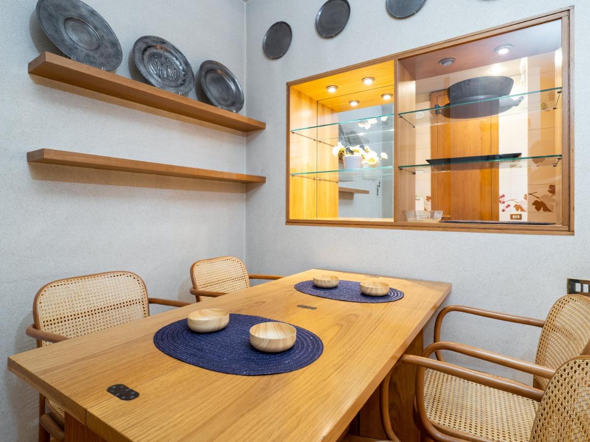Elegant Flat in Milan's Heart