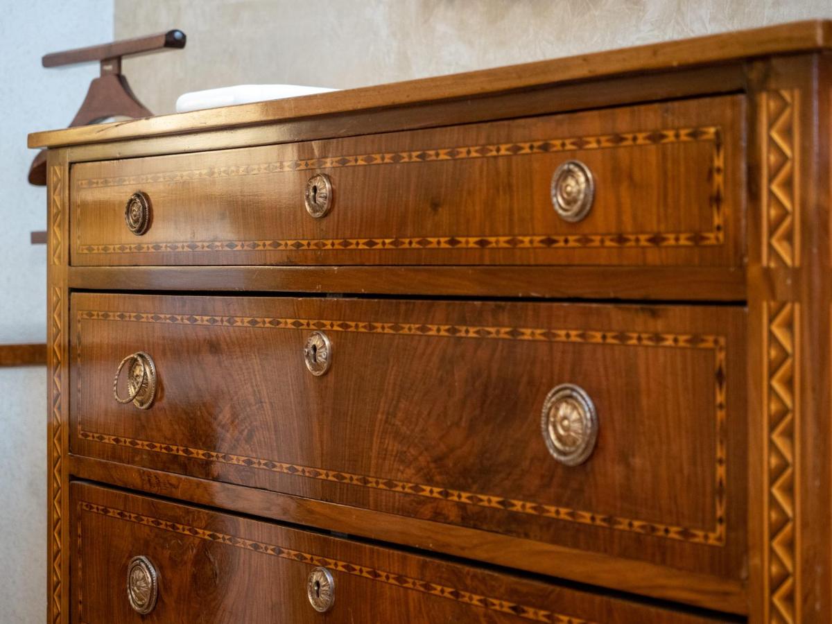 Elegant Flat in Milan's Heart