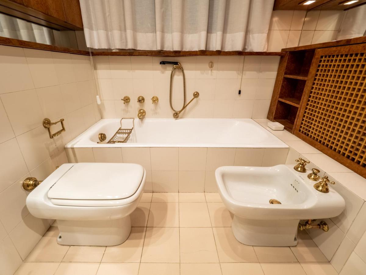 Elegant Flat in Milan's Heart