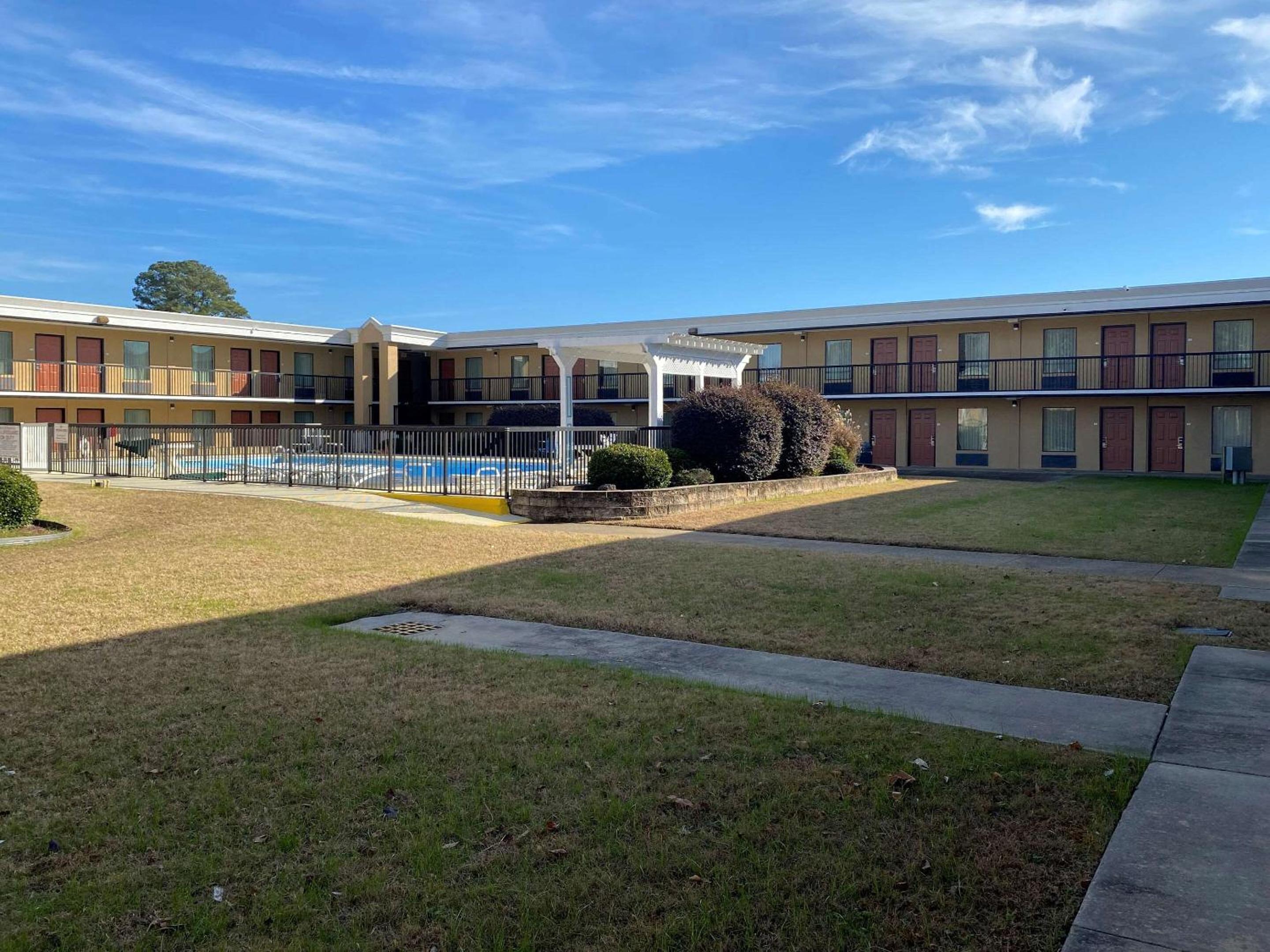 Elizabeth City Vacations - Quality Inn Elizabeth City near University - Property Image 3