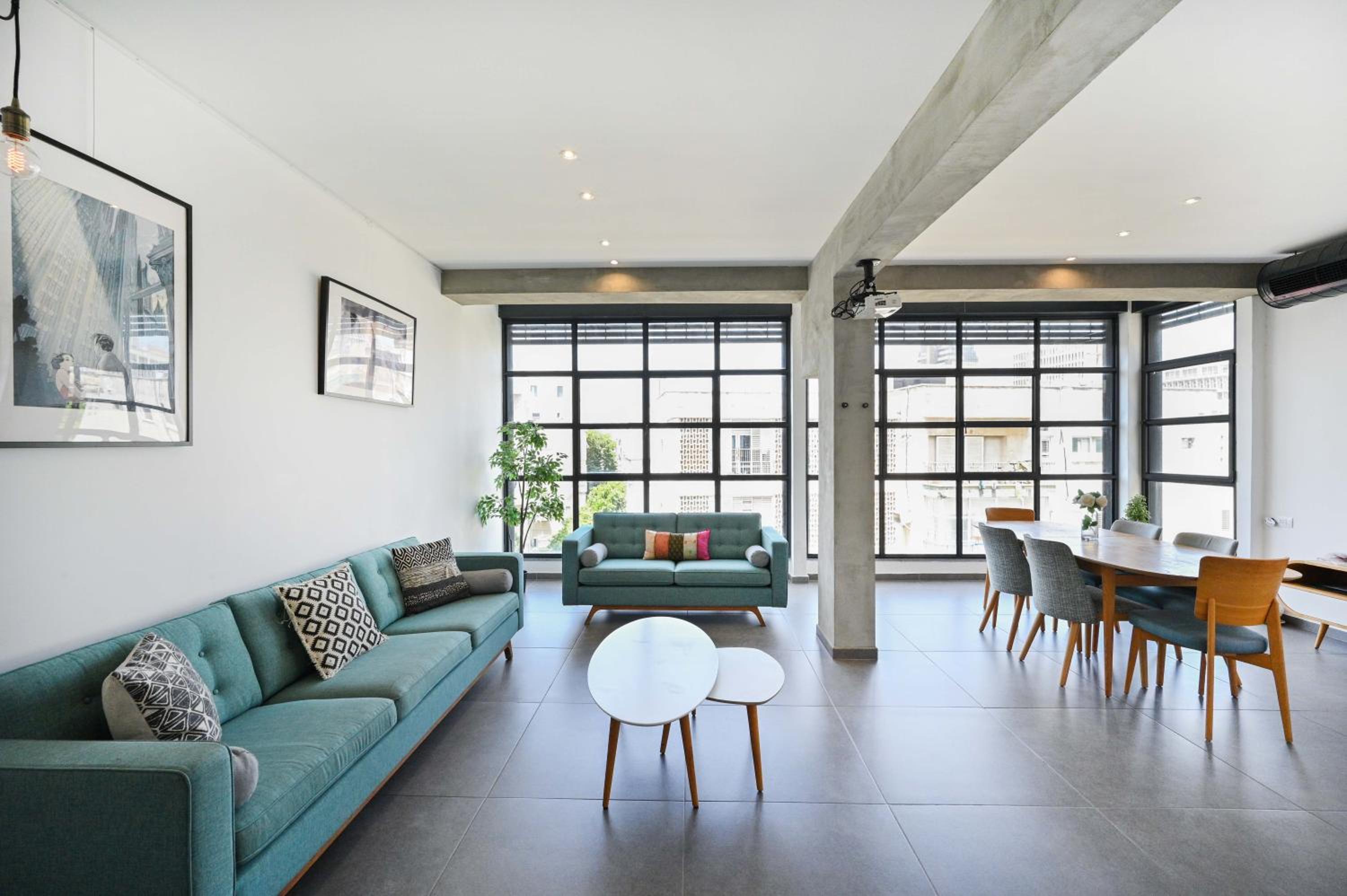 Designer 2BR in Rembrandt street by HolyGuest view 2