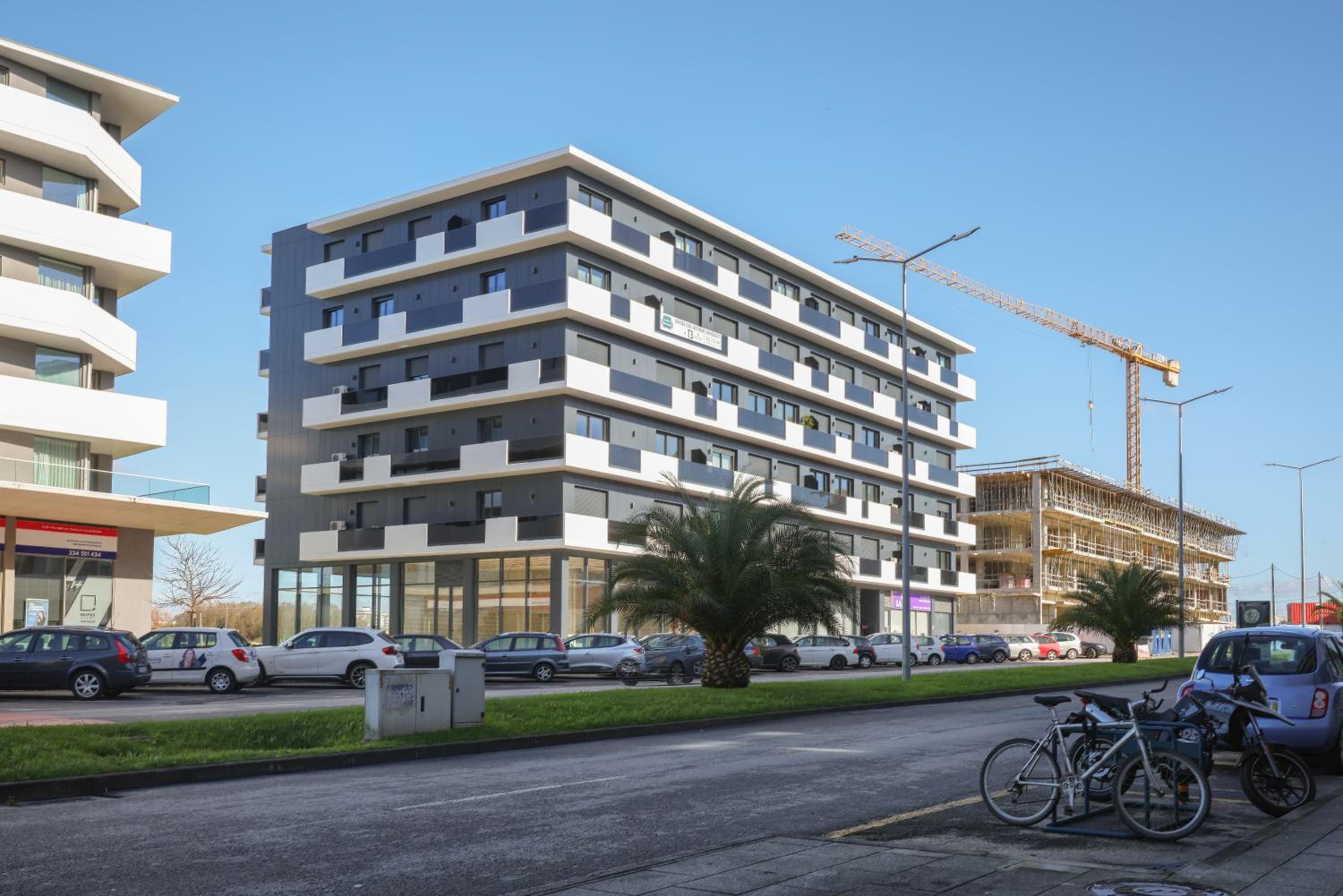 Alameda 74 Luxury Apartment & Parking by Home Sweet Home Aveiro view 3