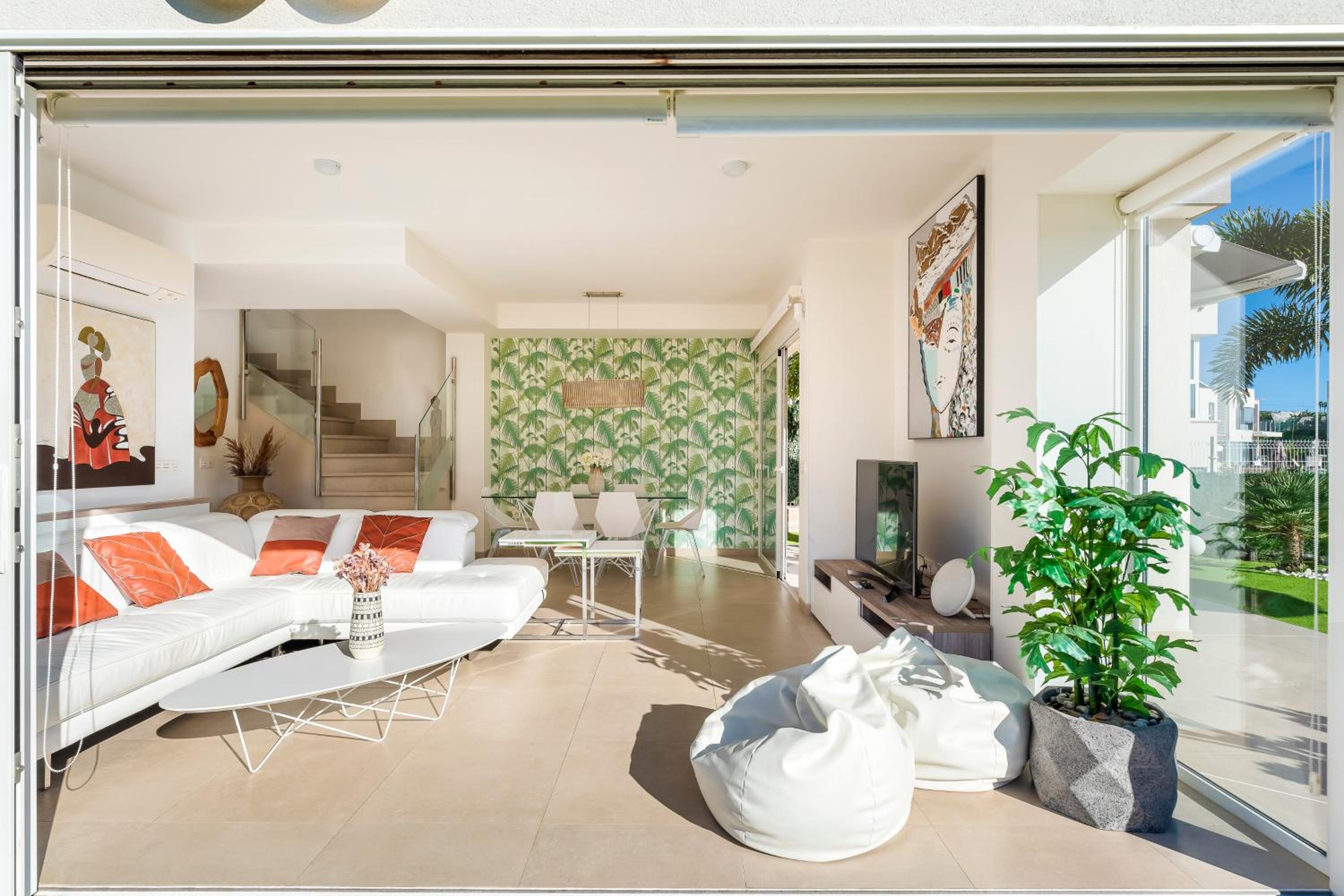 VILLA OASIS Buddha Garden by Sunkeyrents view 5
