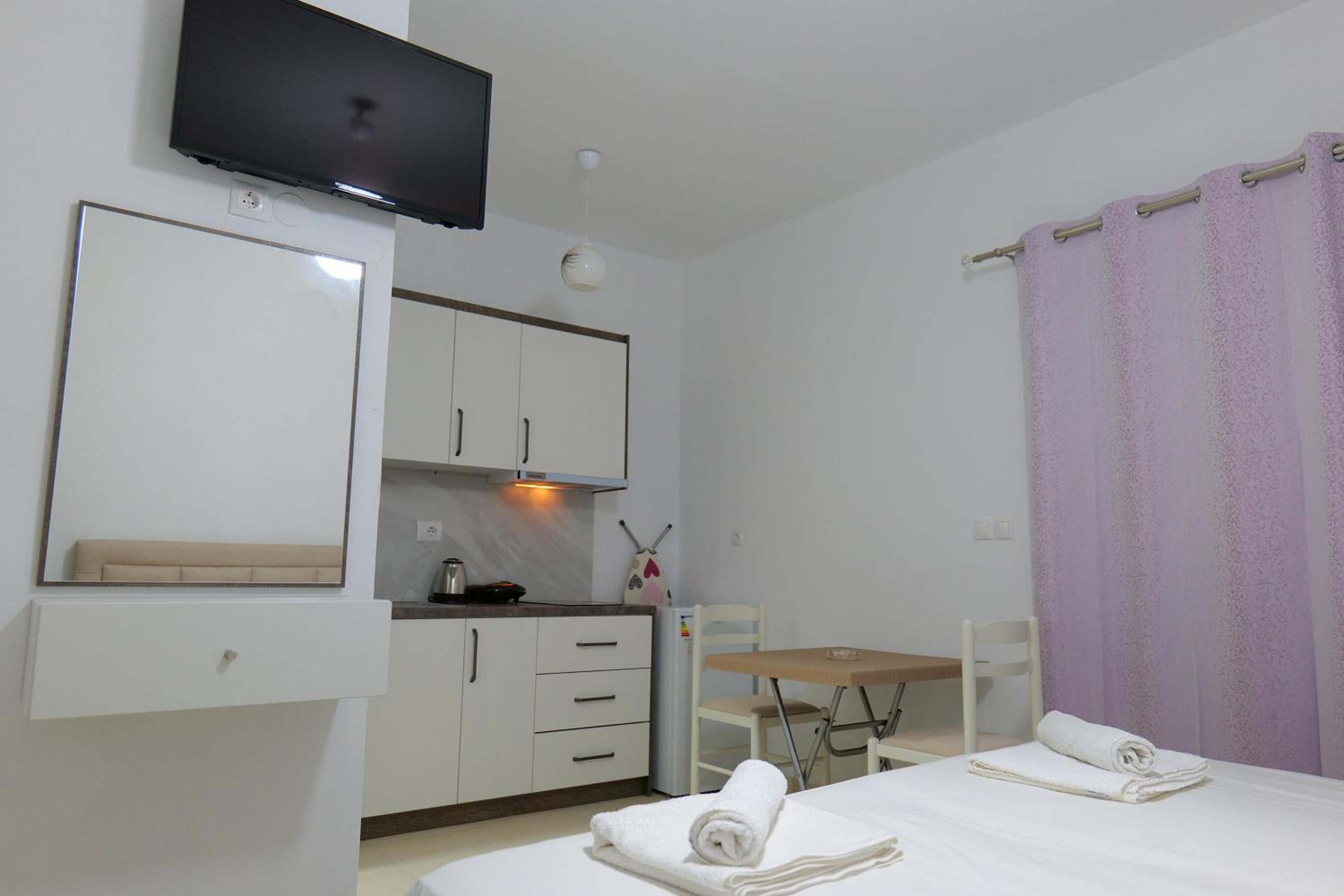 Pink Holiday Sarande