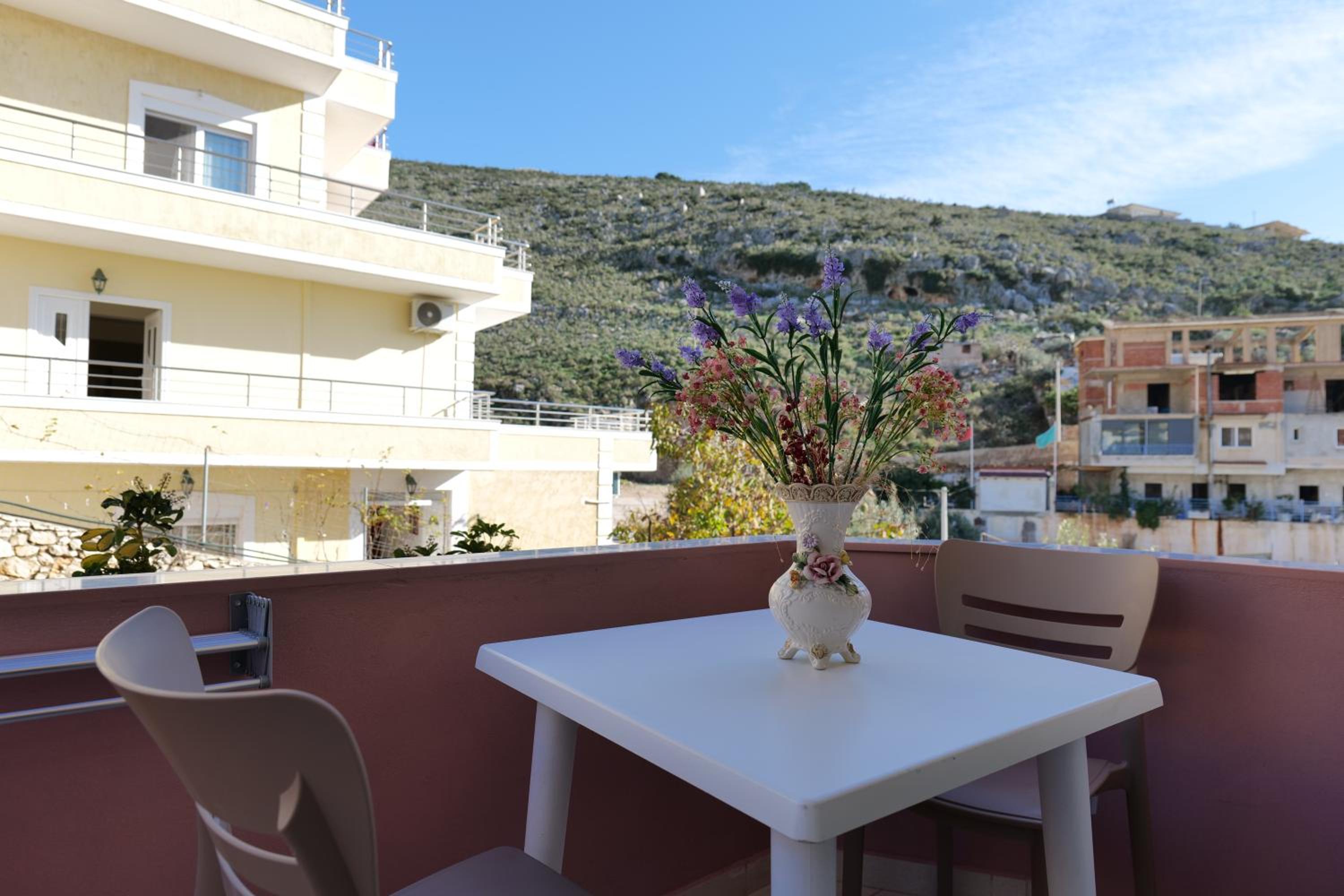 Pink Holiday Sarande