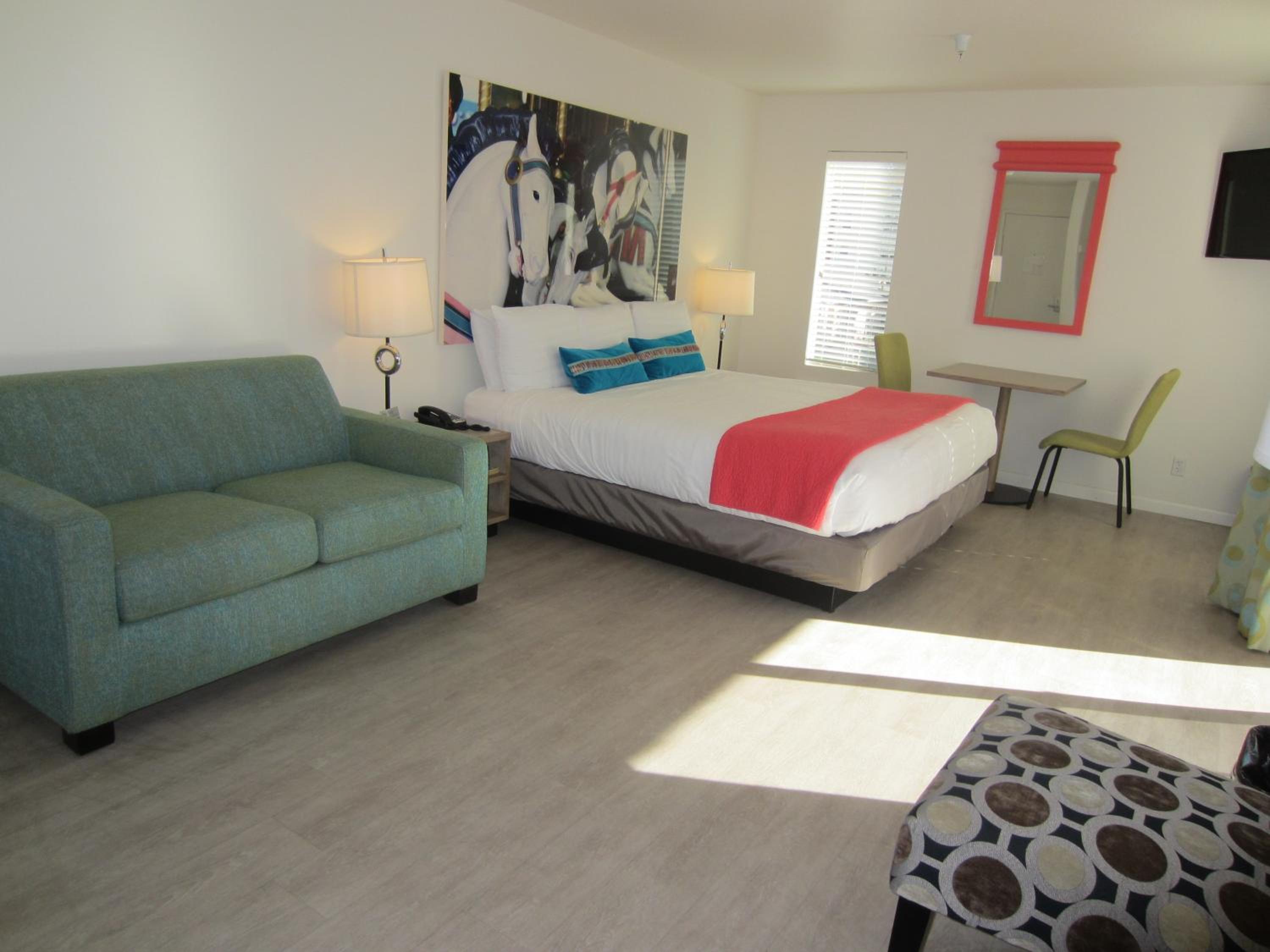 Carousel Beach Inn view 4