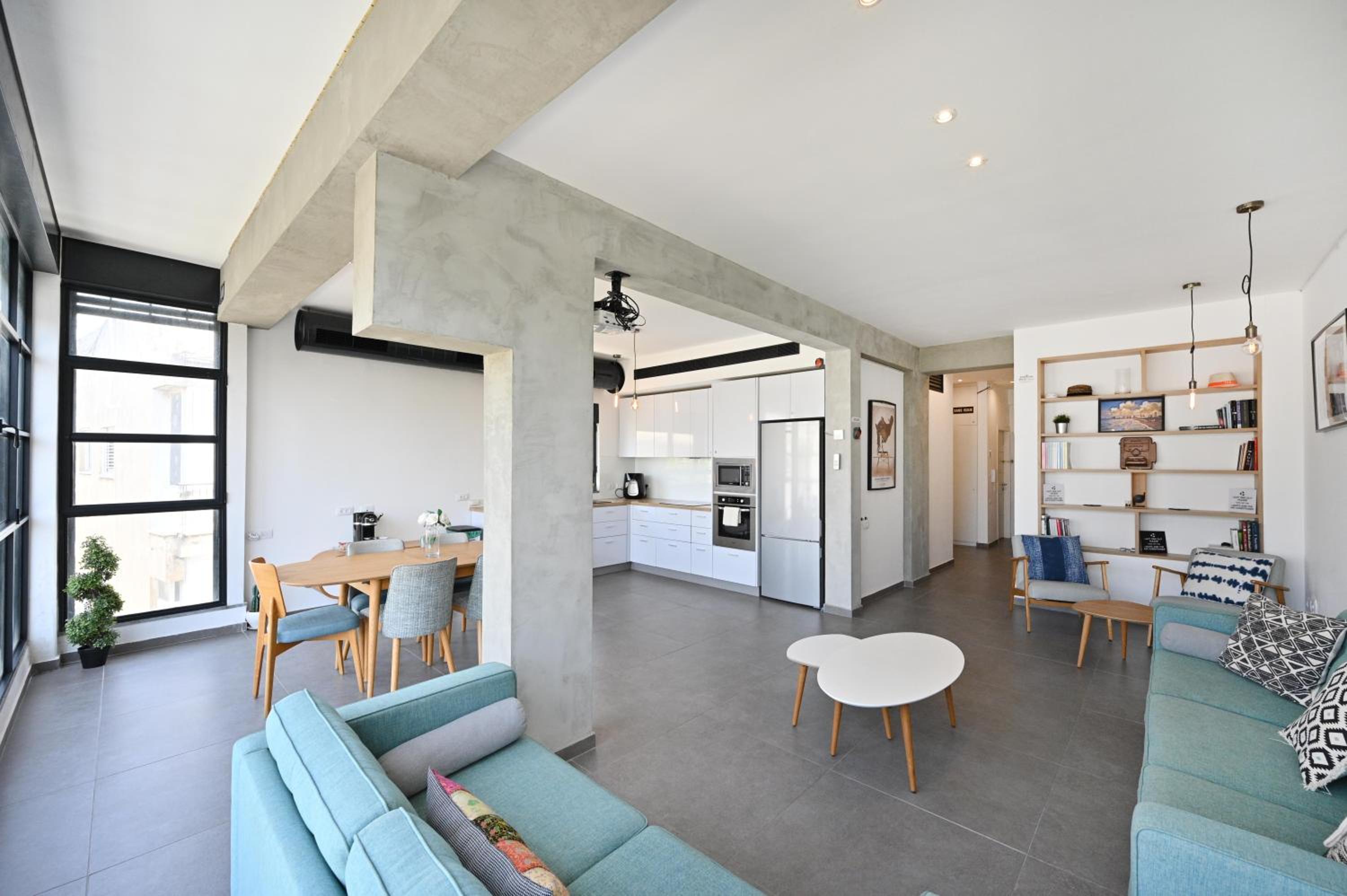 Designer 2BR in Rembrandt street by HolyGuest view 4
