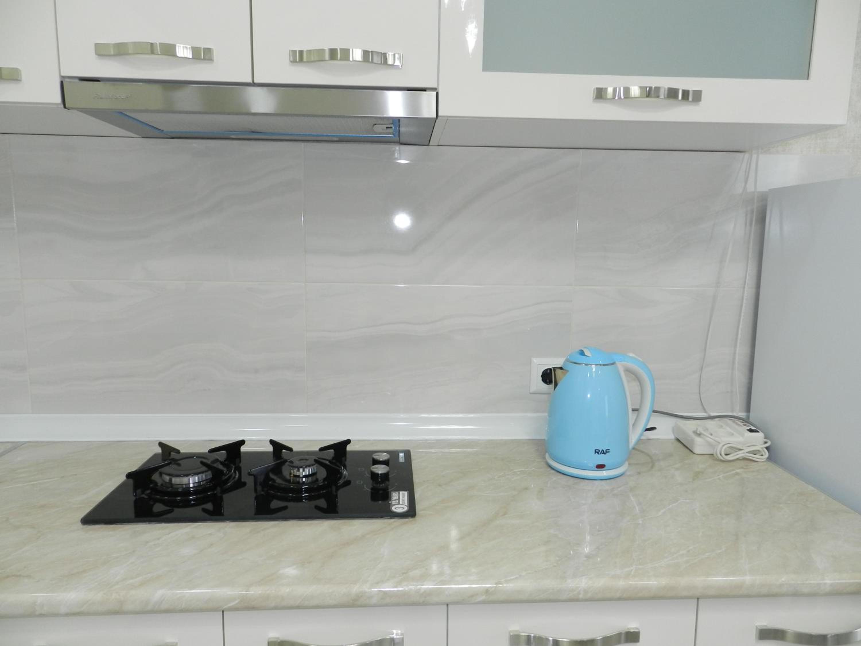 Lovely, bright and cozy 2 room flat in the heart of Tbilisi, near Ortachala bus station view 4