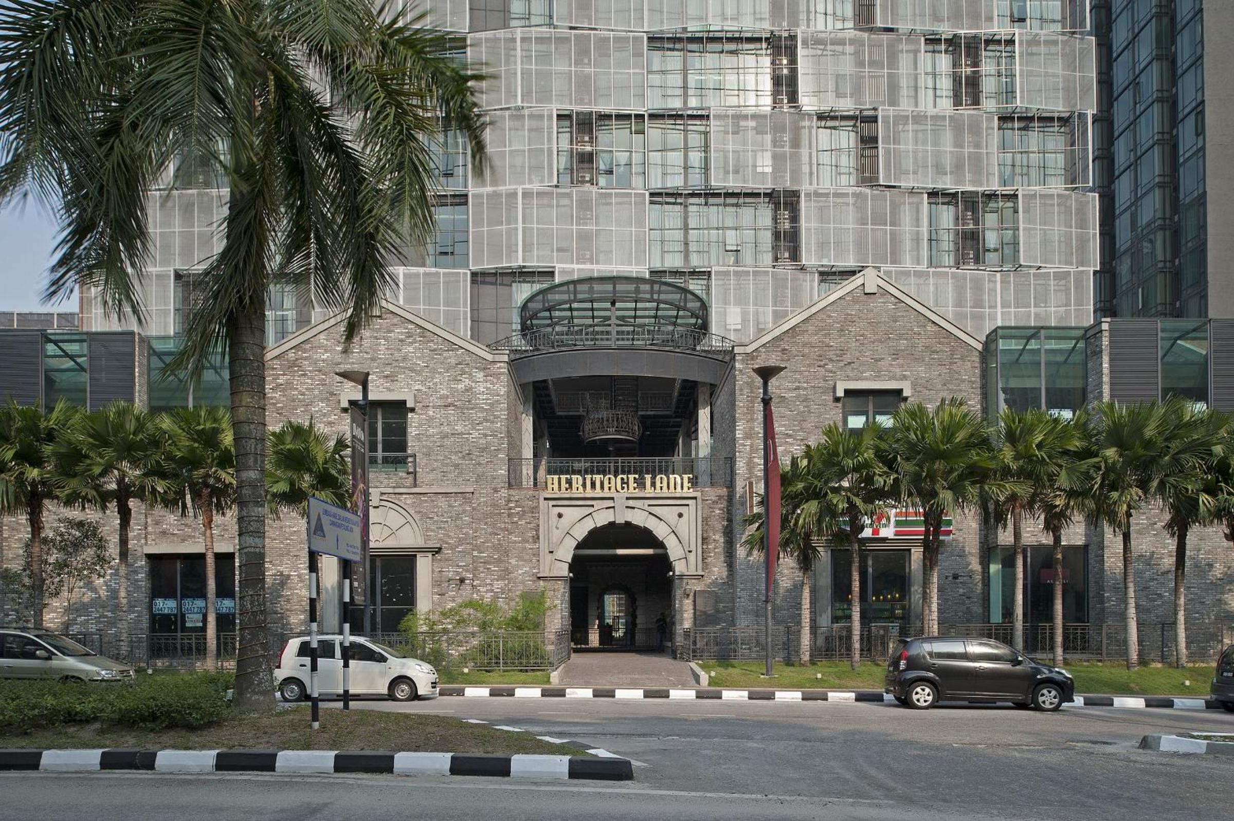 Elite Empire Damansara Studio, Netflix&Wifi view 3