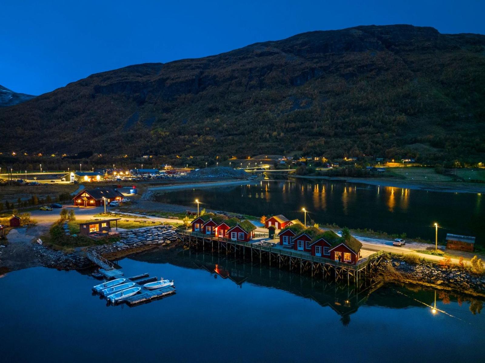 Manndalen Sjøbuer view 4