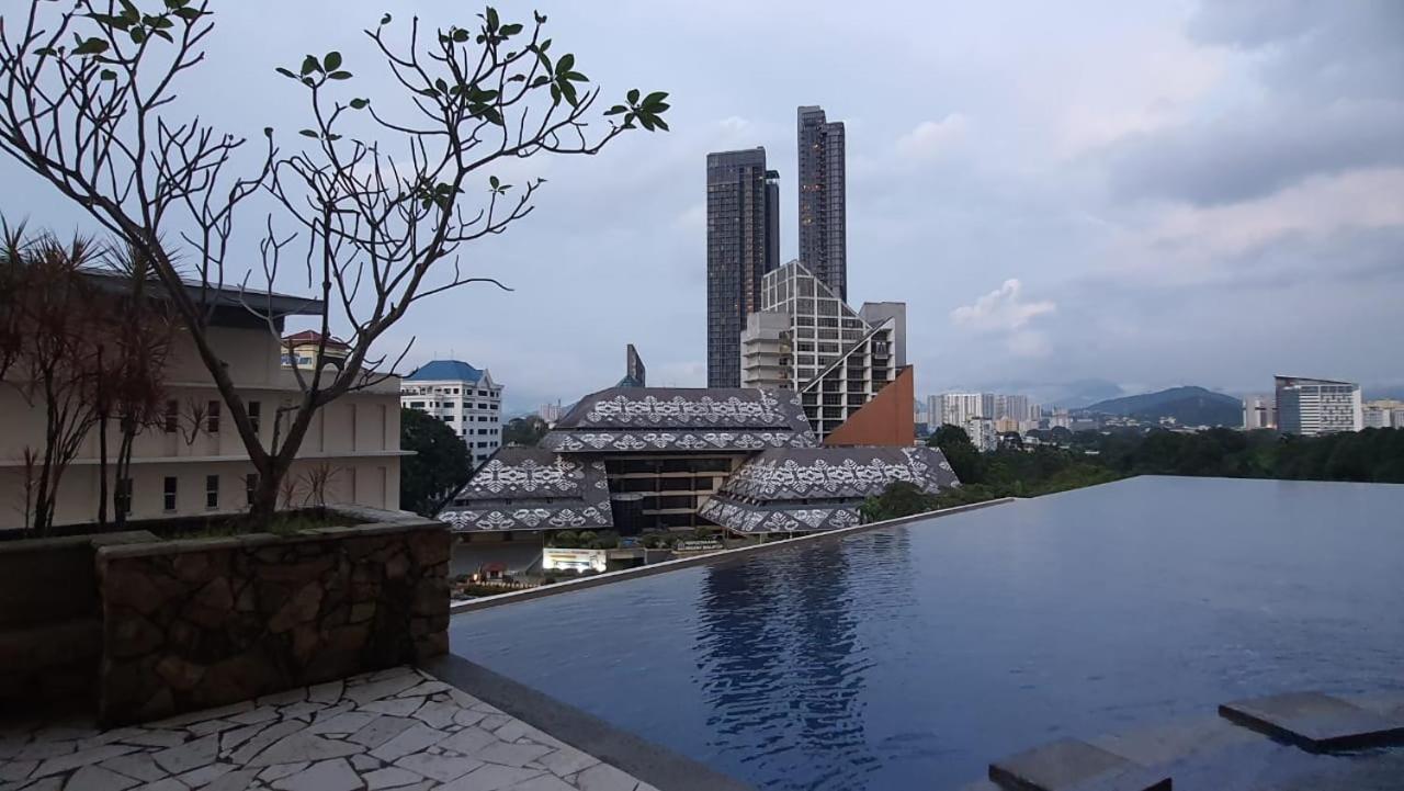 Homestay Jalan Tun Razak walking distance IJN, HKL, MRT Raja Uda, PUSRAWI, KPJ, PERKESO, Istana Budaya Гостевой дом Куала-Лумпур โฮมสเตย์ กัวลาลัมเปอร์