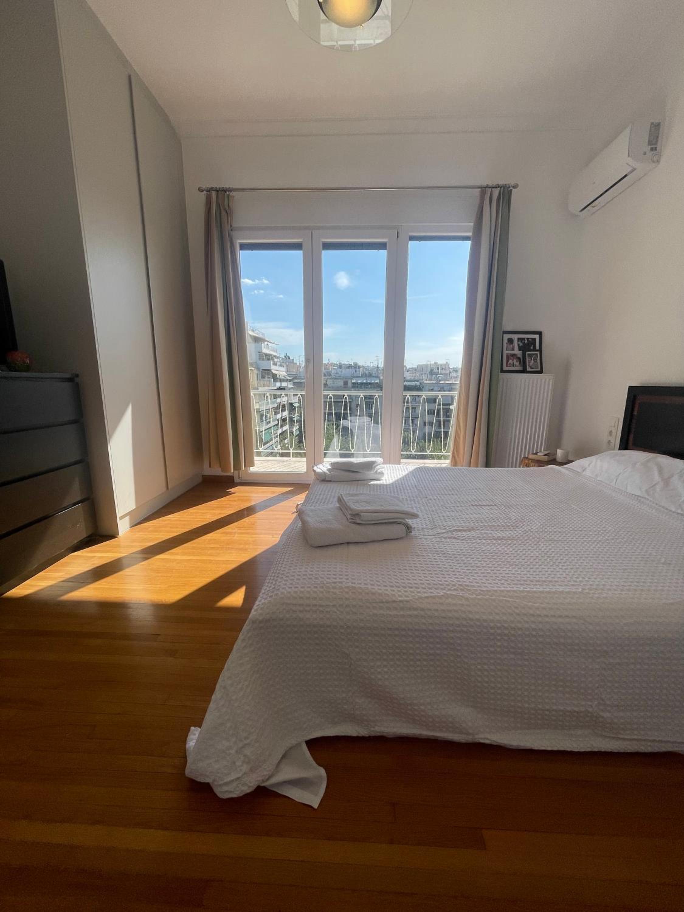 PAGRATI FLAT 7