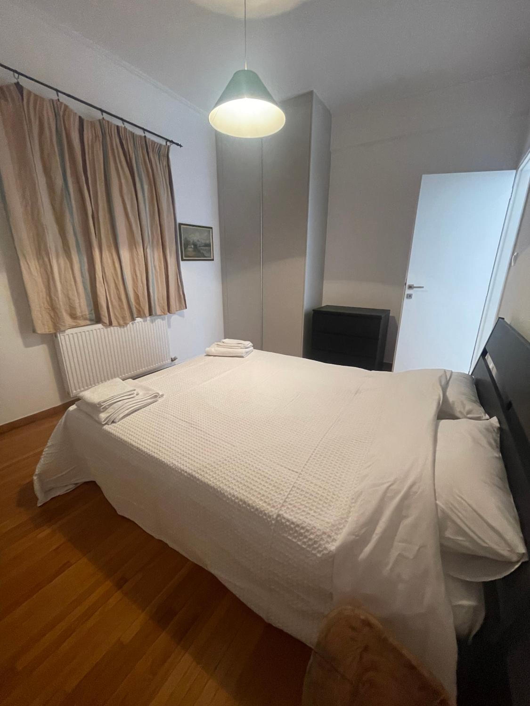 PAGRATI FLAT 7