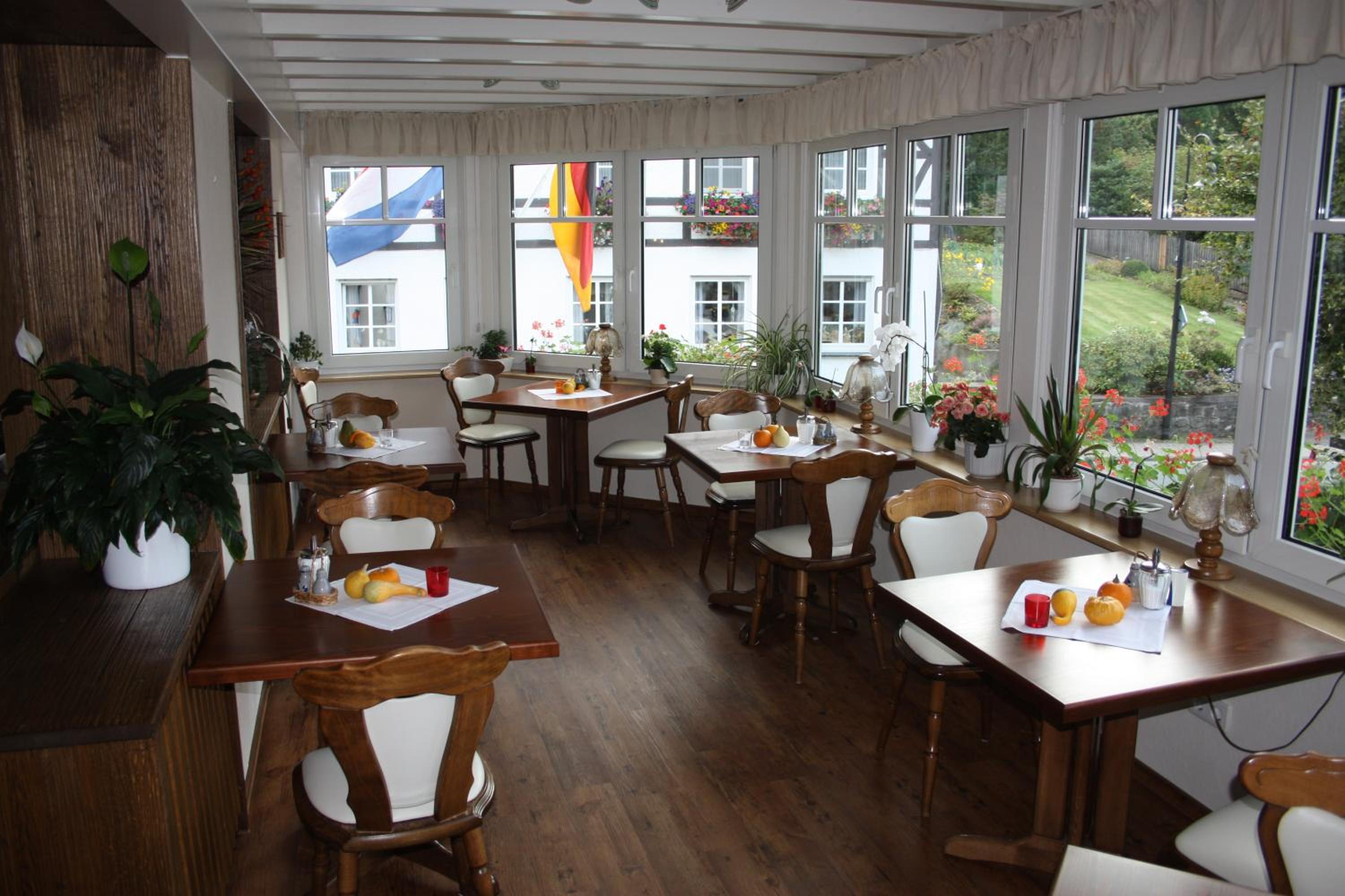 Gasthof-Pension Hunaustuben