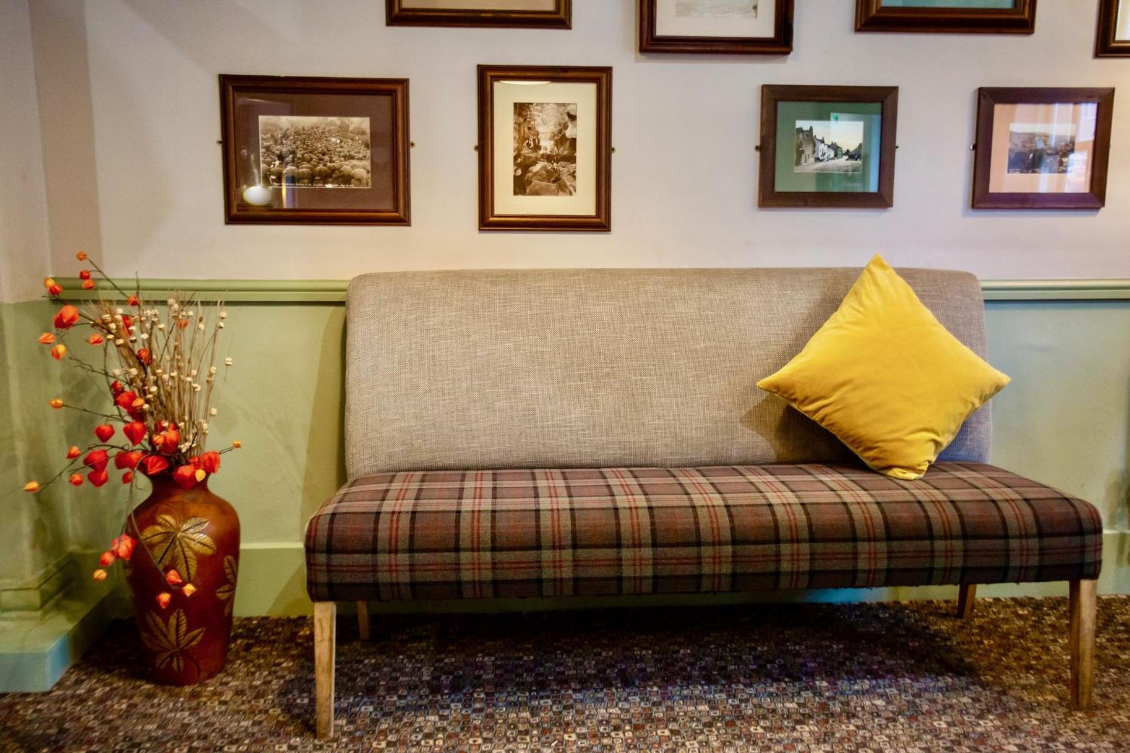 Sir William Hotel