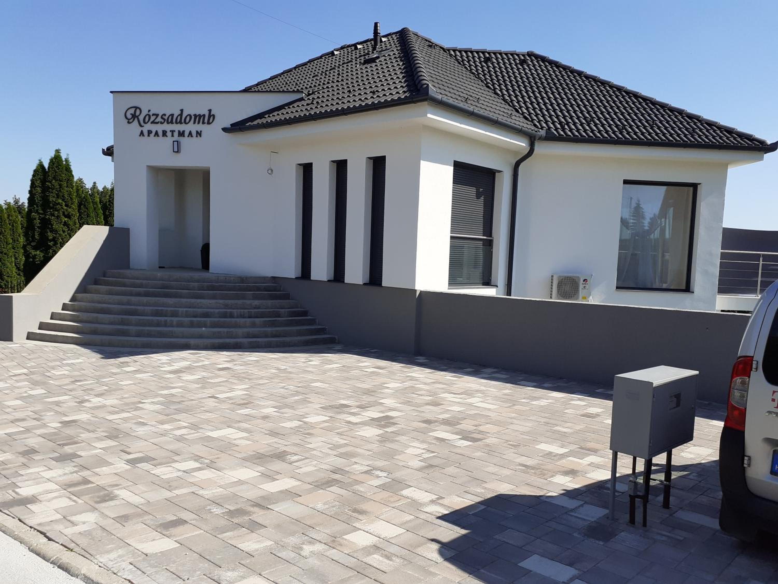 Rózsadomb apartman view 3