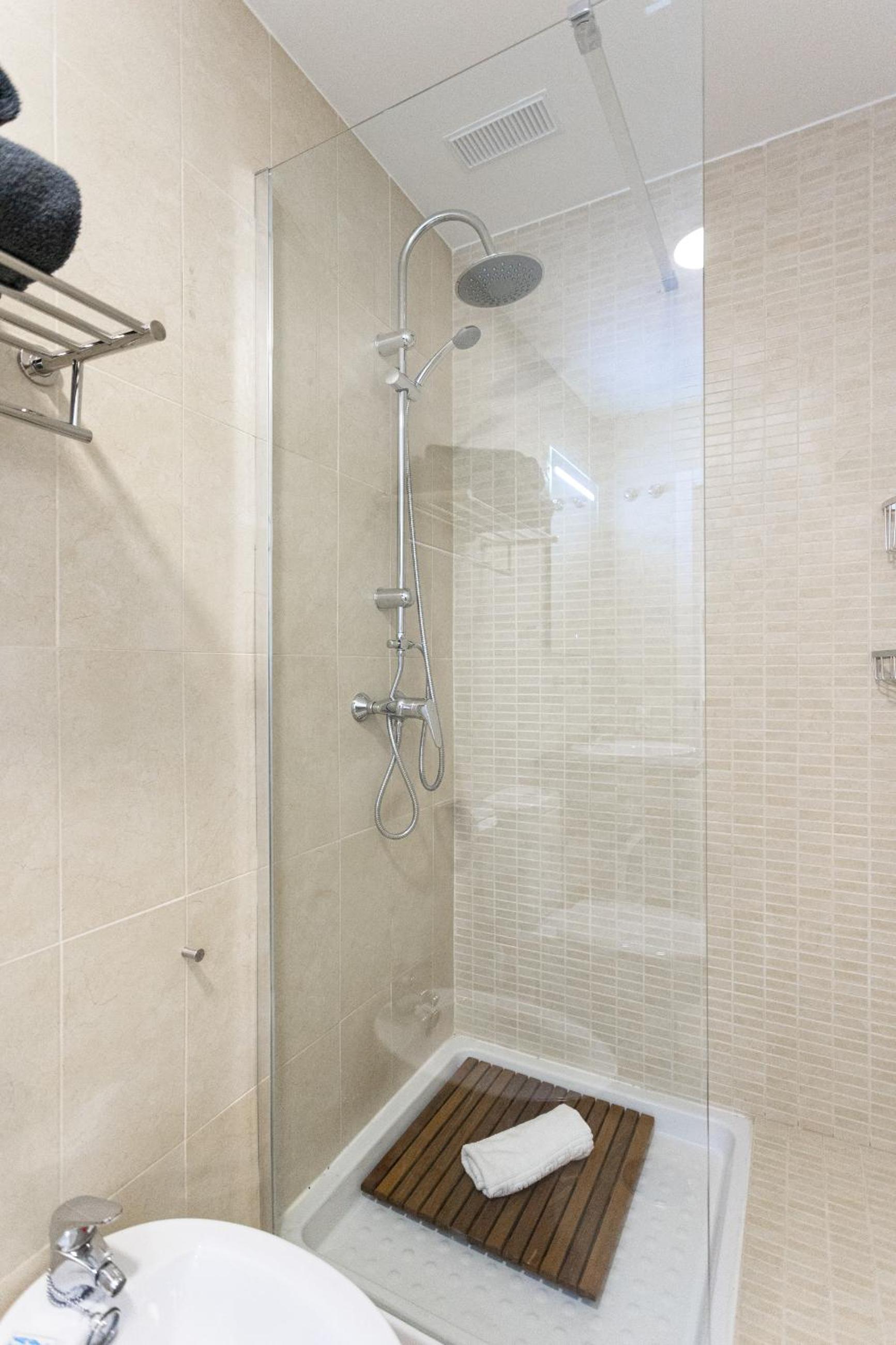 Apartments Holidays2Malaga City Center