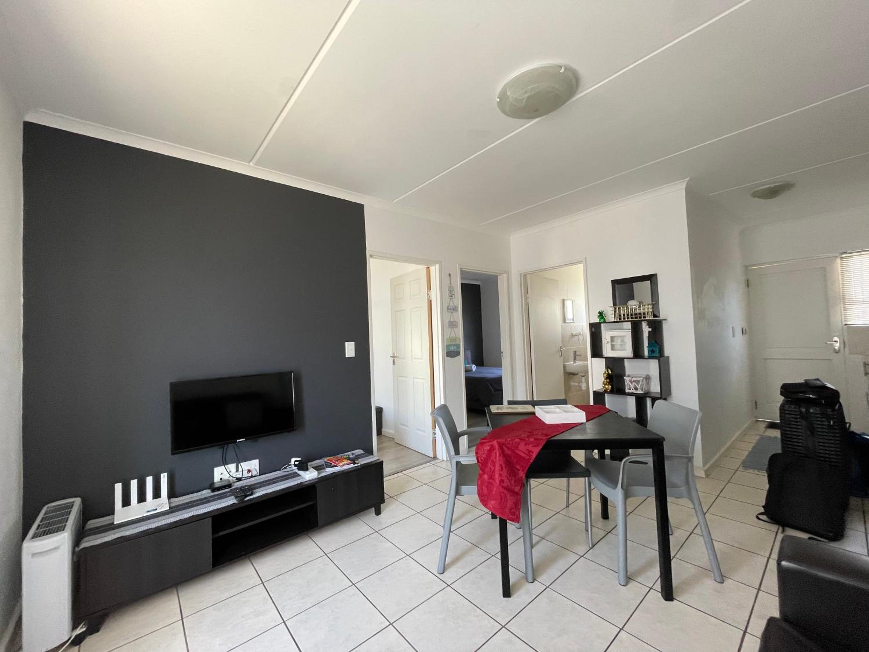 Cozy corner apartment Muizenberg