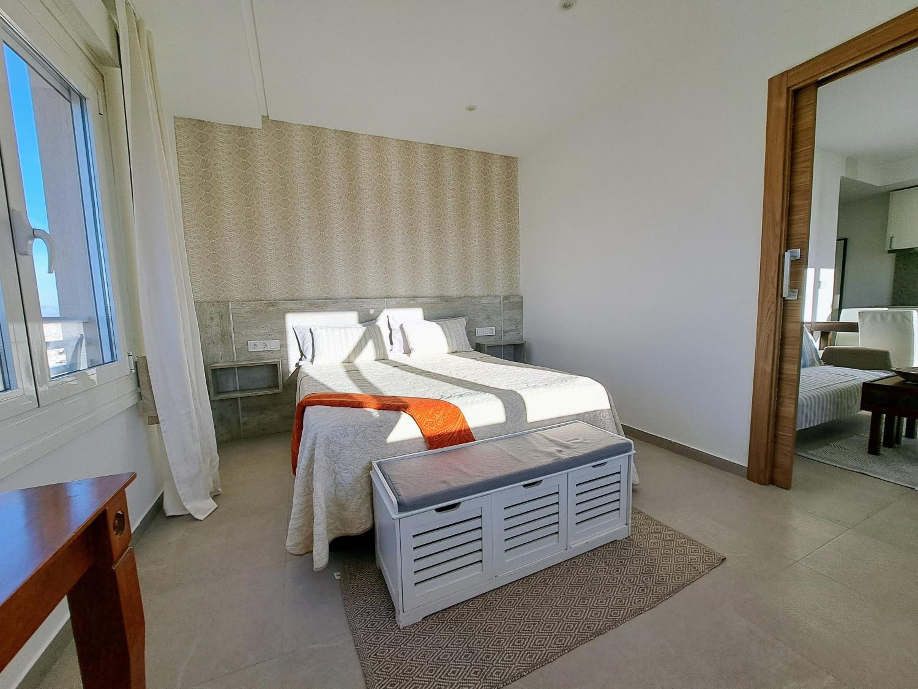 Alicante Skylights Apartments