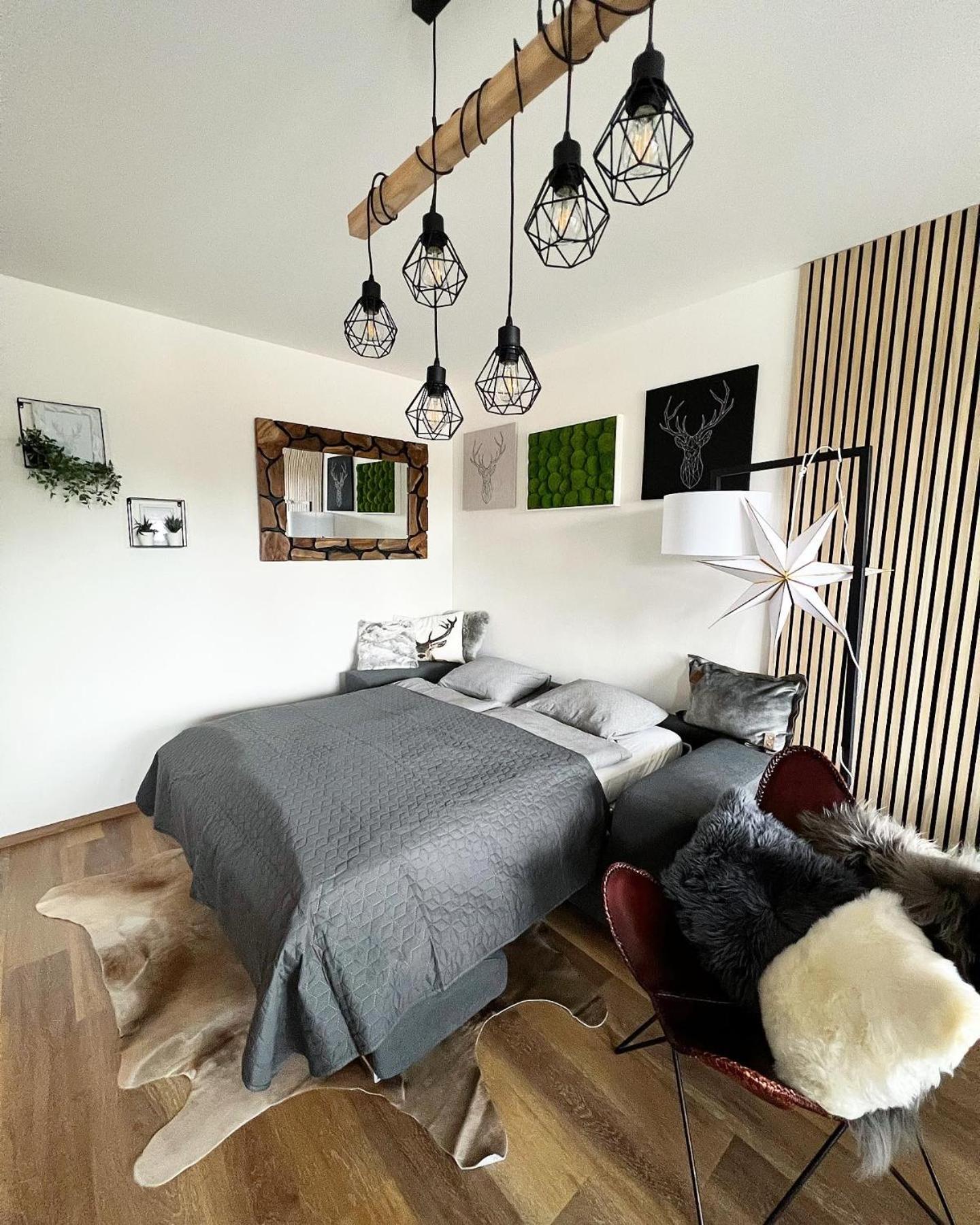 U jelena Harrachov - rodinný apartmán u lesa s garáží