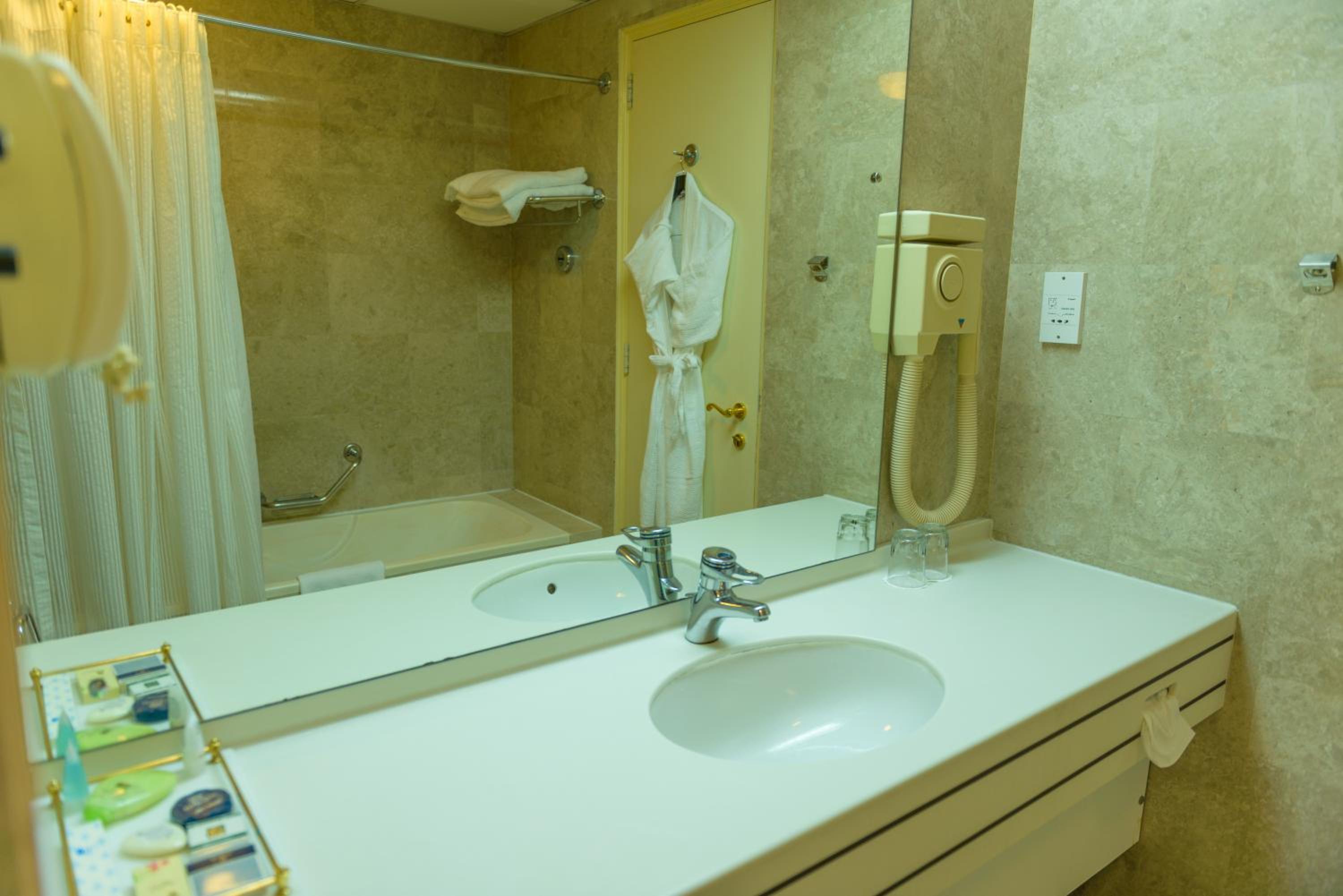 Al Qurum Resort photo 23 of 72