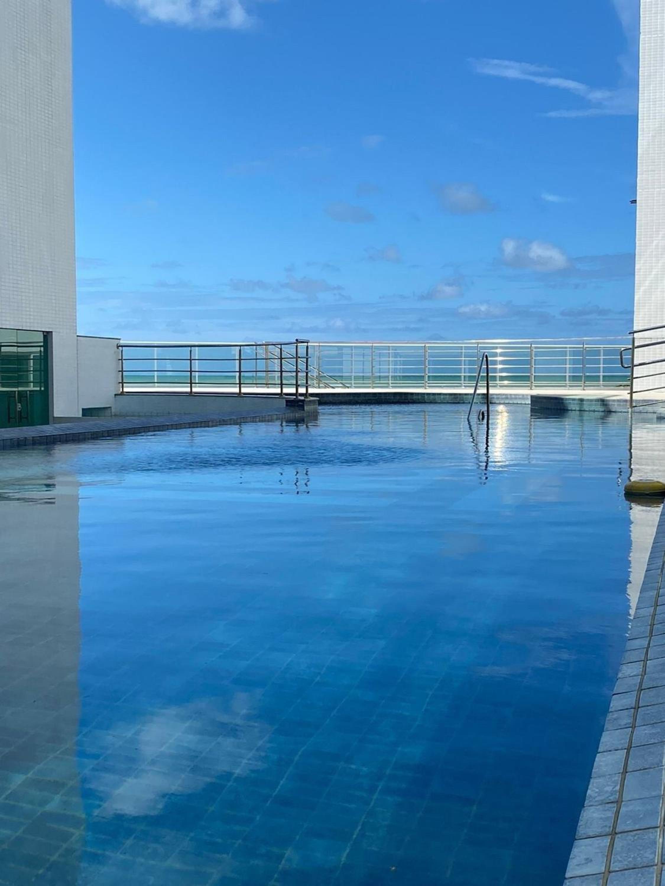 Apartamento Pe na areia do Bessa
