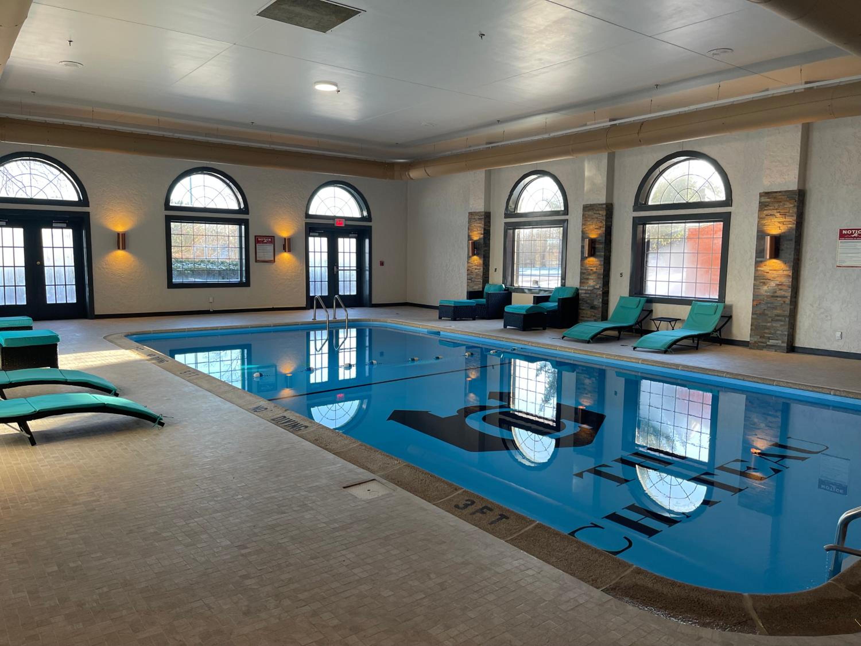Chateau Hotel and Conference Center, Foto 104