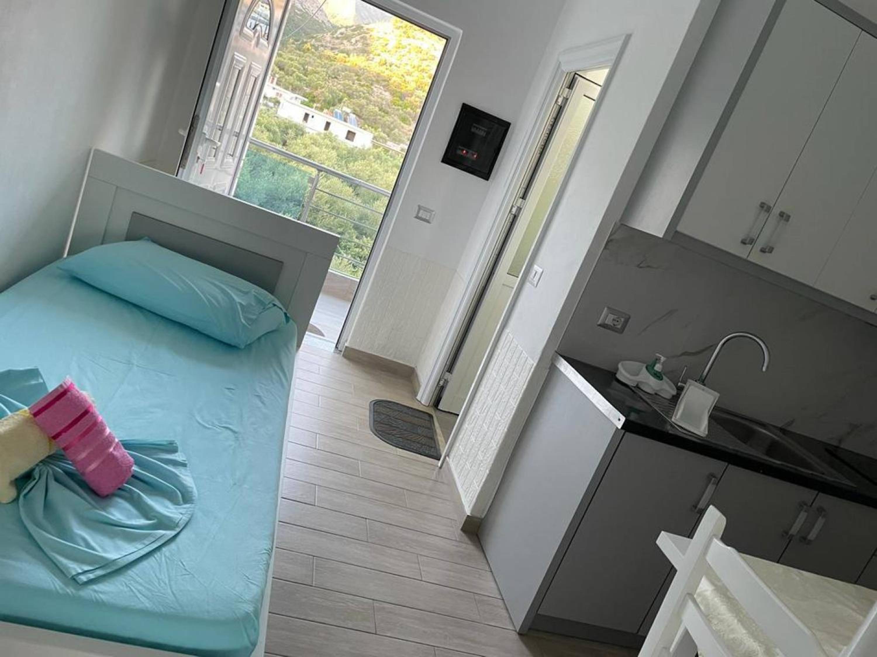 Wave n' Sea Apartments
