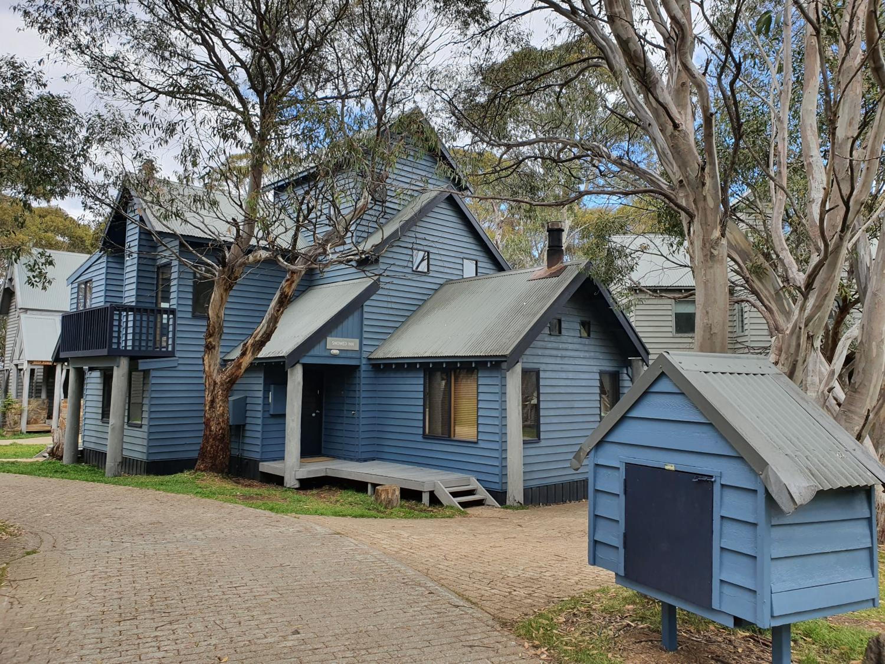 Hotel SNOWED INN apartment - Image 1