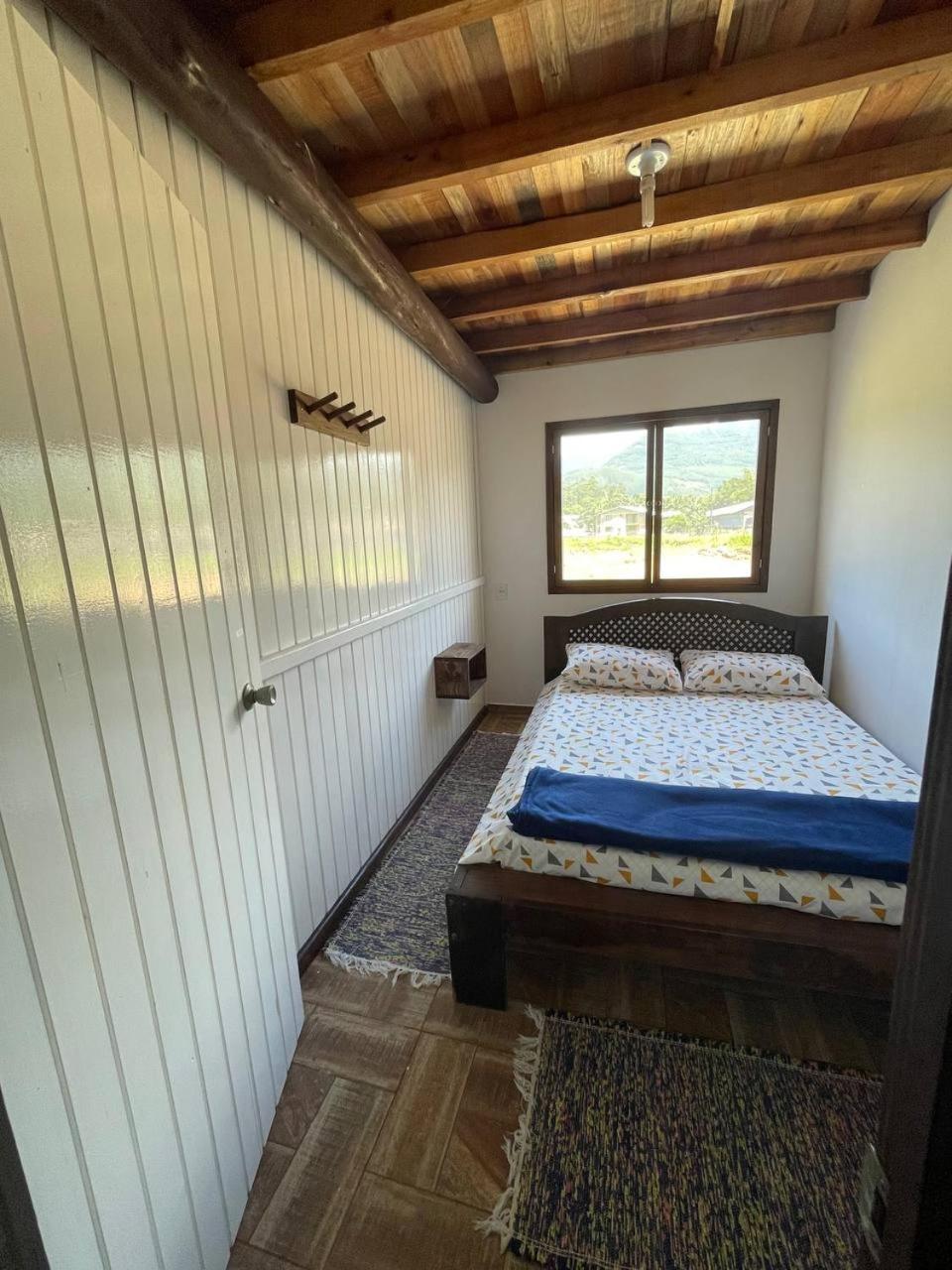 Hostel e Camping Vale Mirante da Rocha