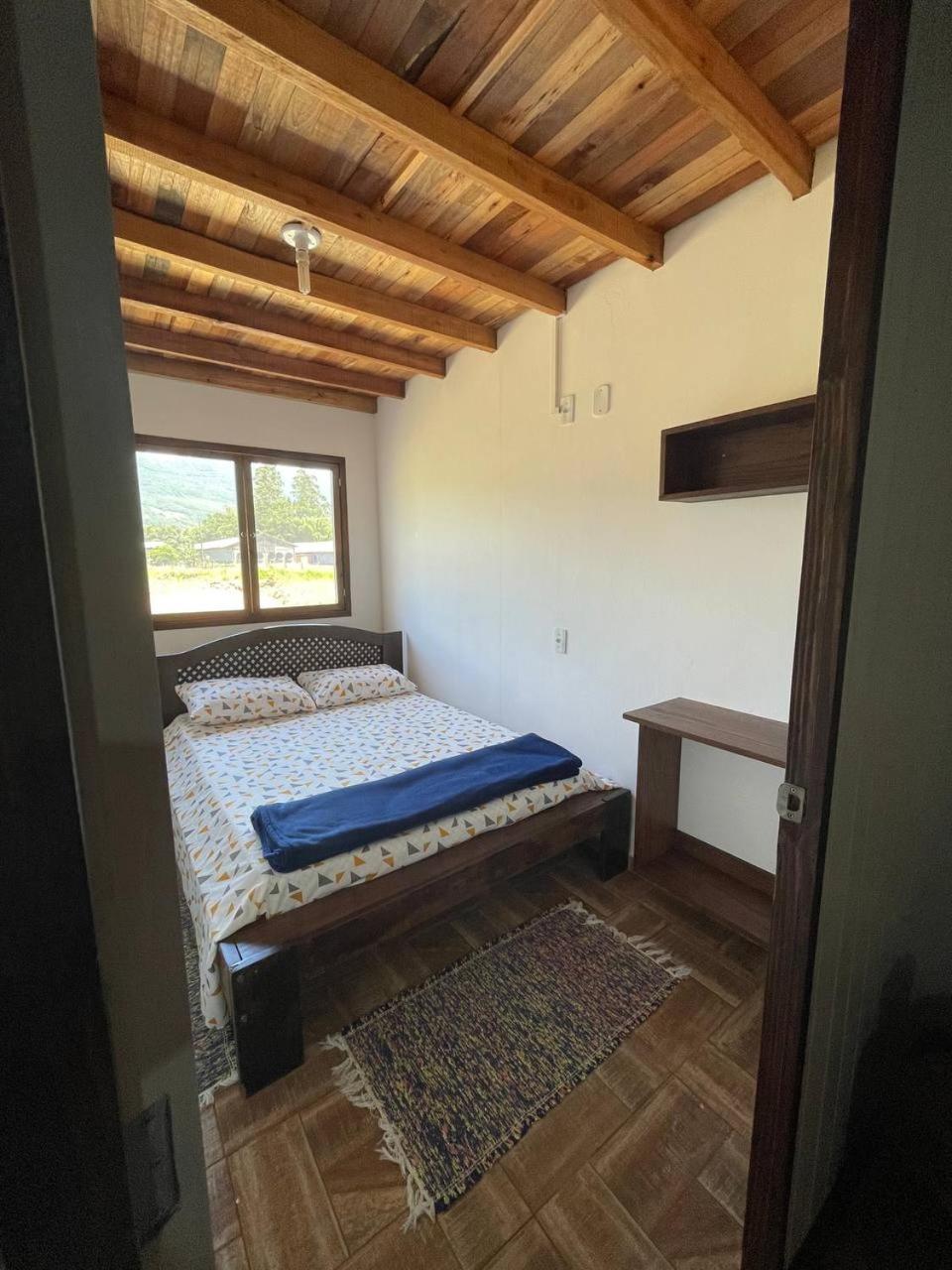 Hostel e Camping Vale Mirante da Rocha
