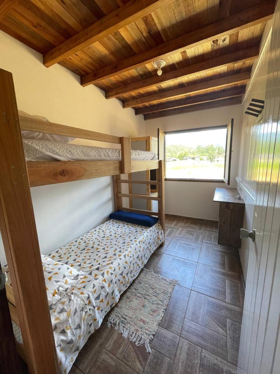 Hostel e Camping Vale Mirante da Rocha