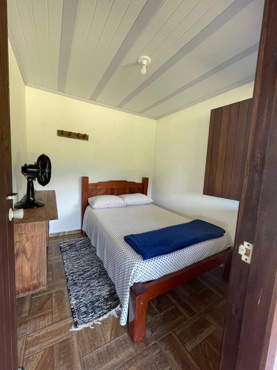 Hostel e Camping Vale Mirante da Rocha